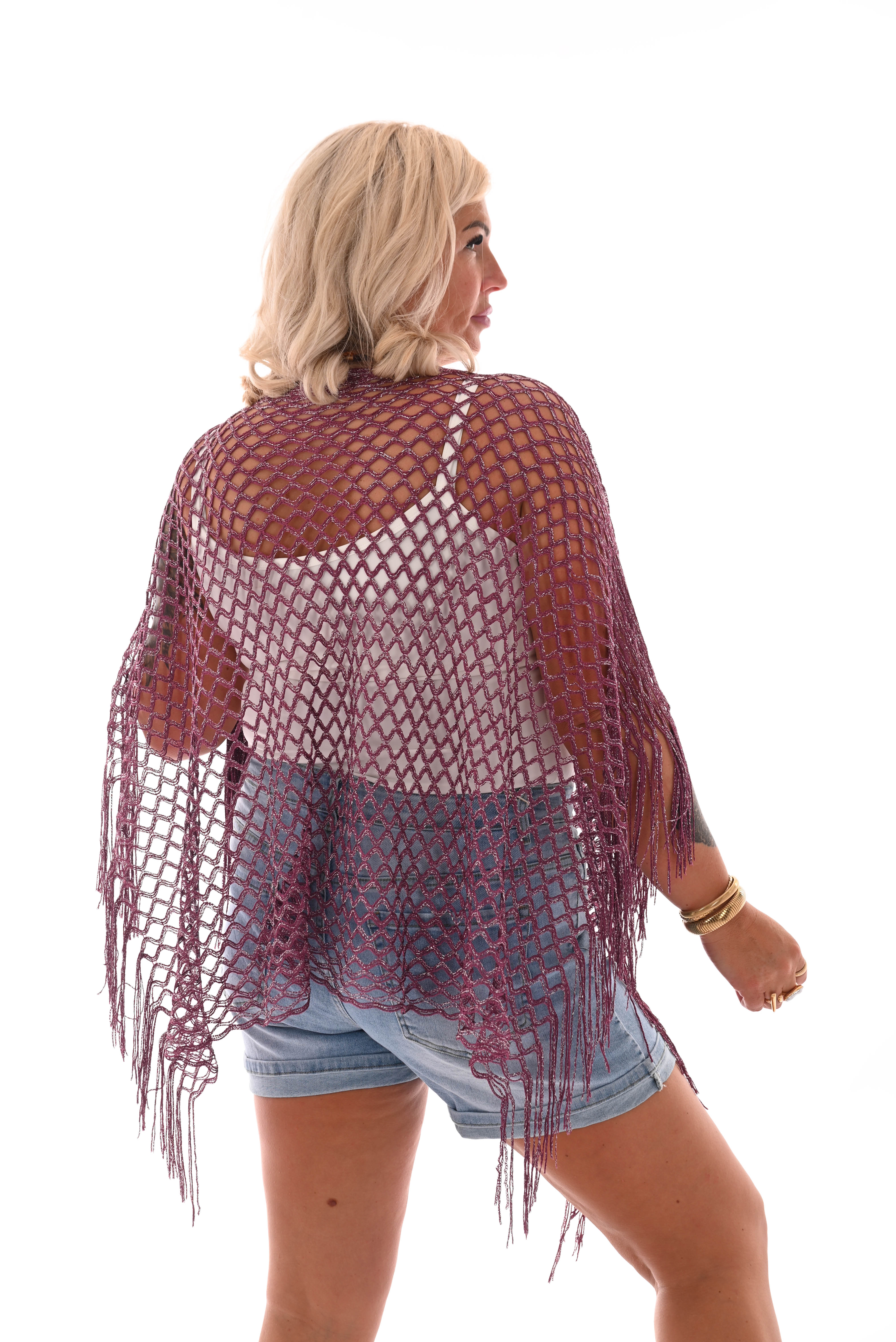 Poncho gehaakt met franjes aubergine