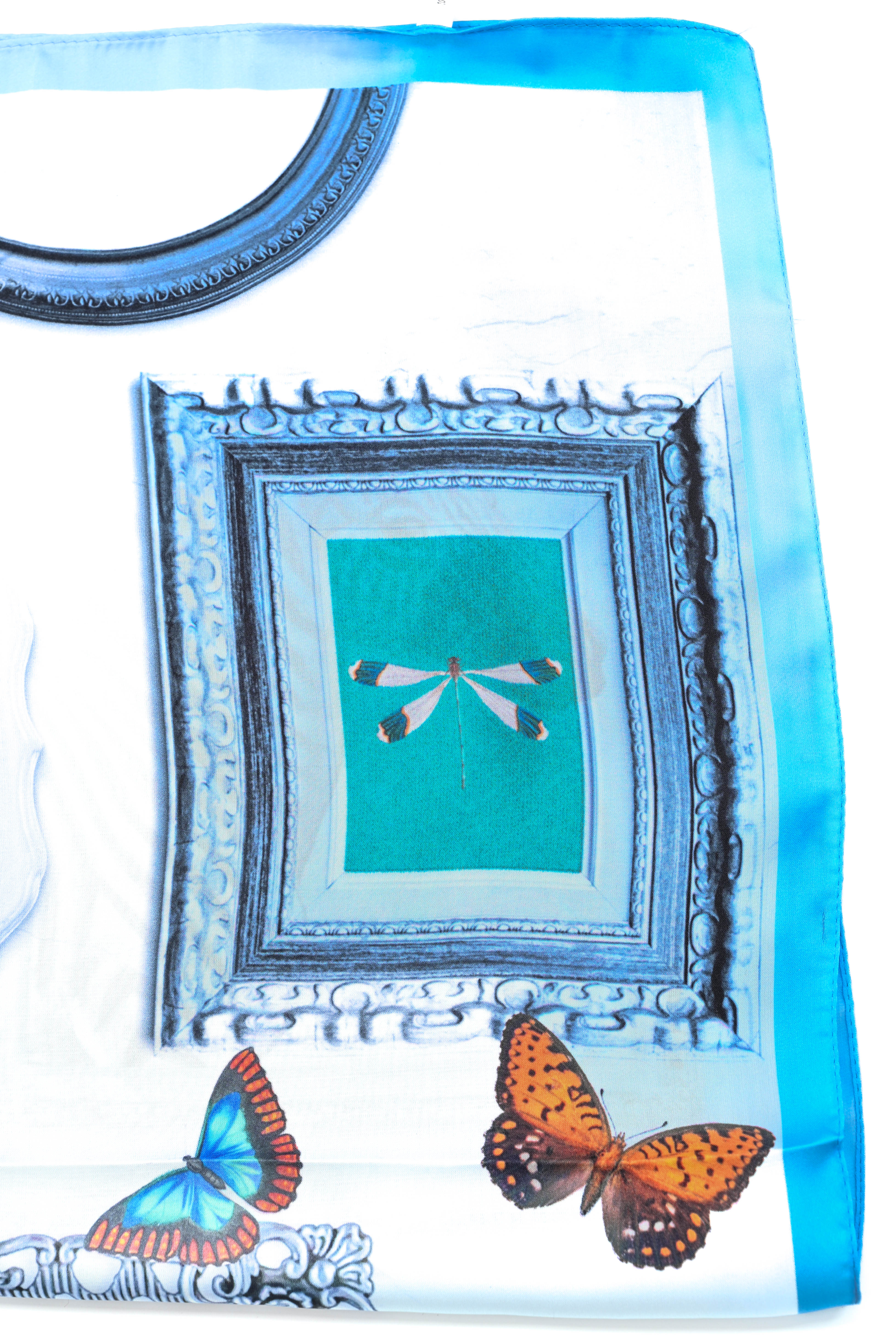 Kort sjaaltje vlinder blauw