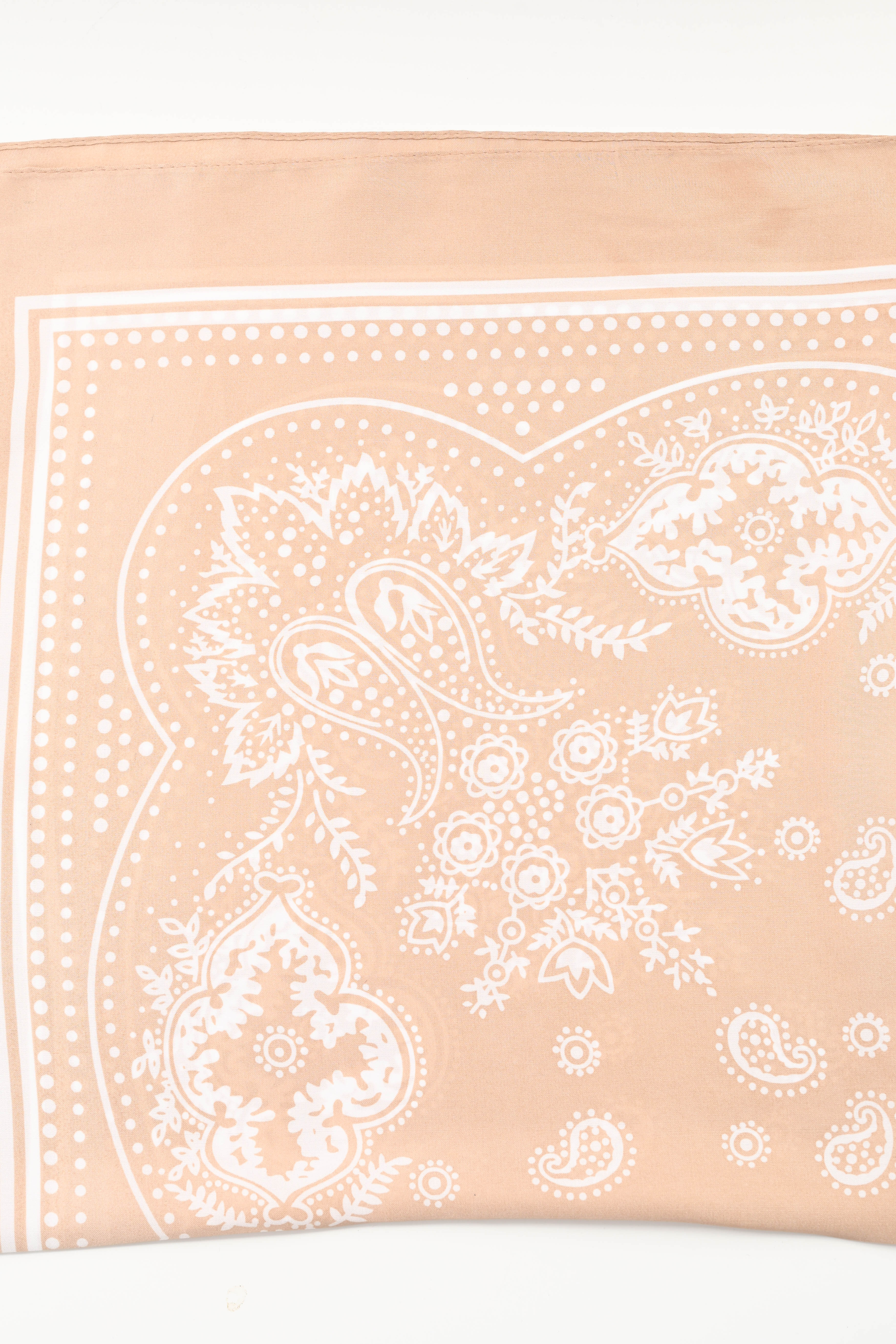 Kort sjaaltje paisley lichtbruin