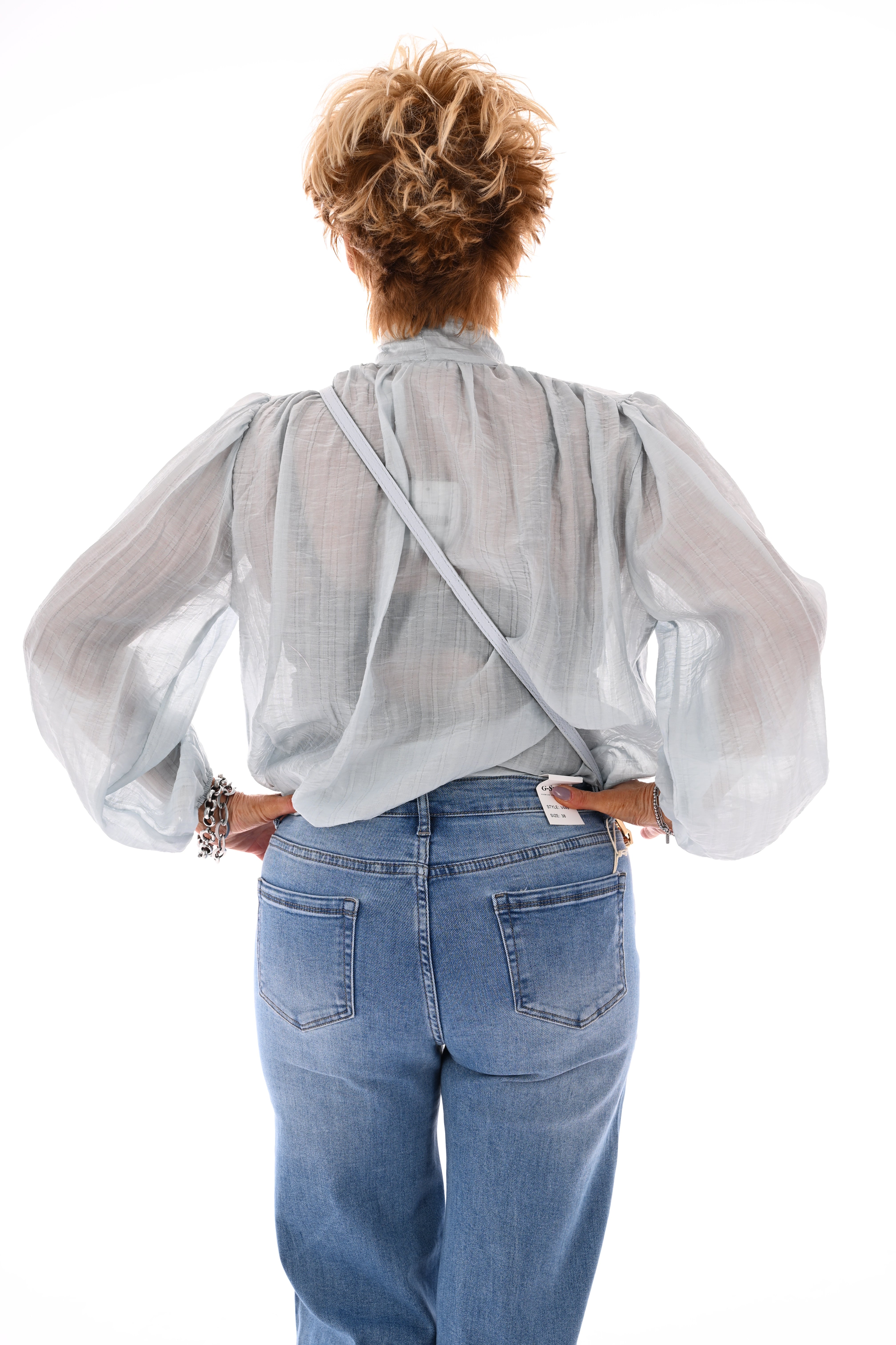 Blouse pofmouwen met strik lichtblauw