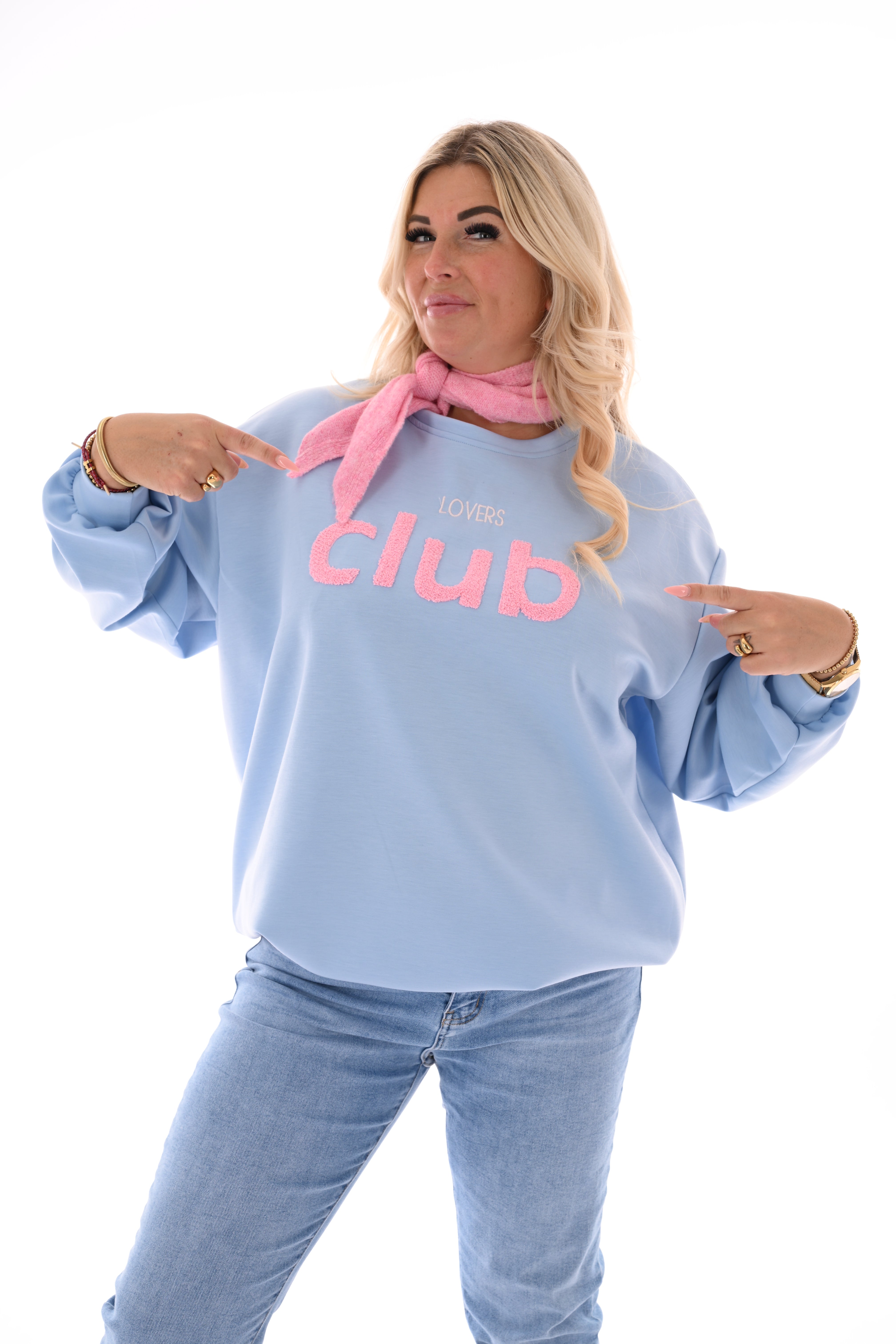 Sweater lovers club lichtblauw
