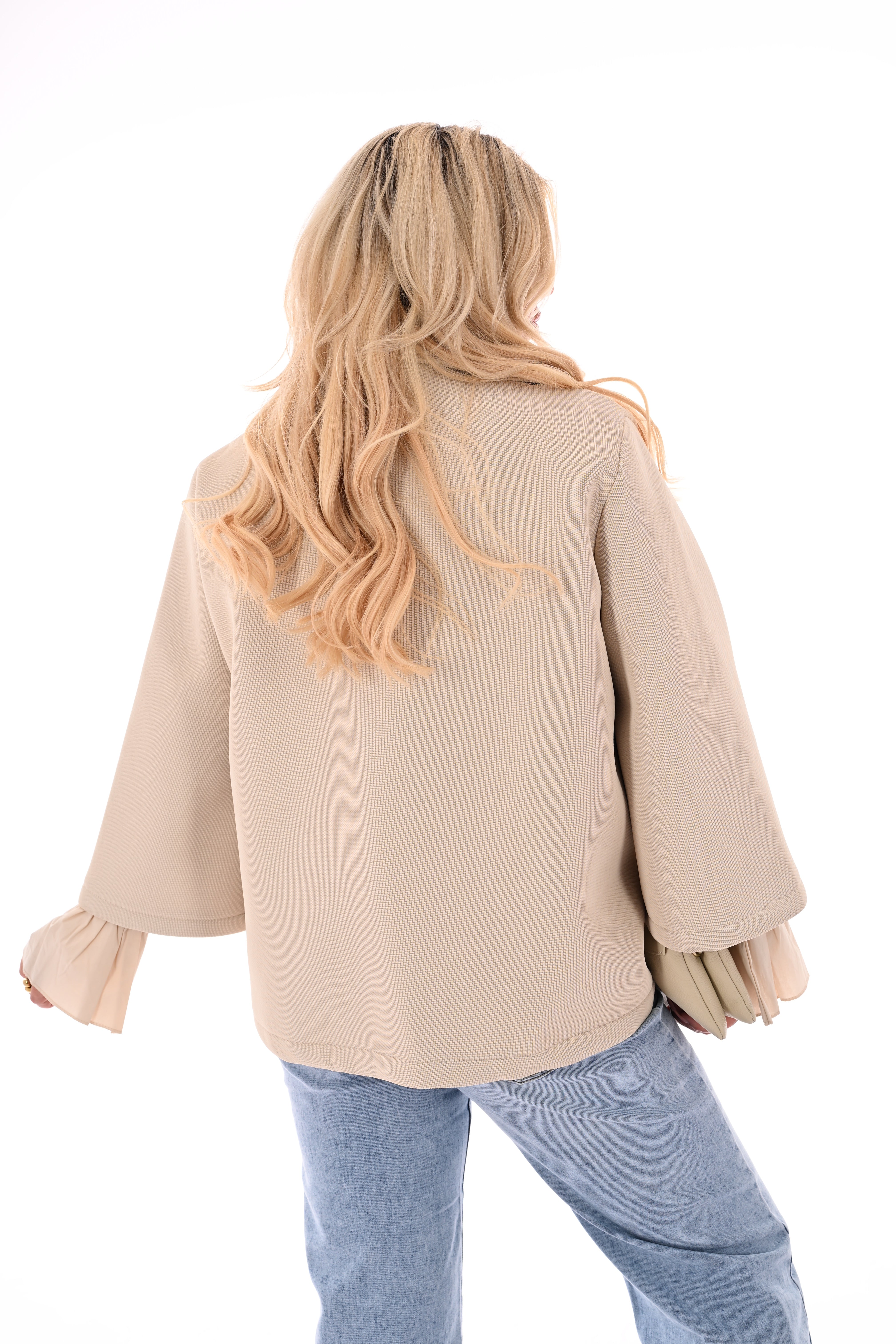 Kort jasje met kraag en knopen beige