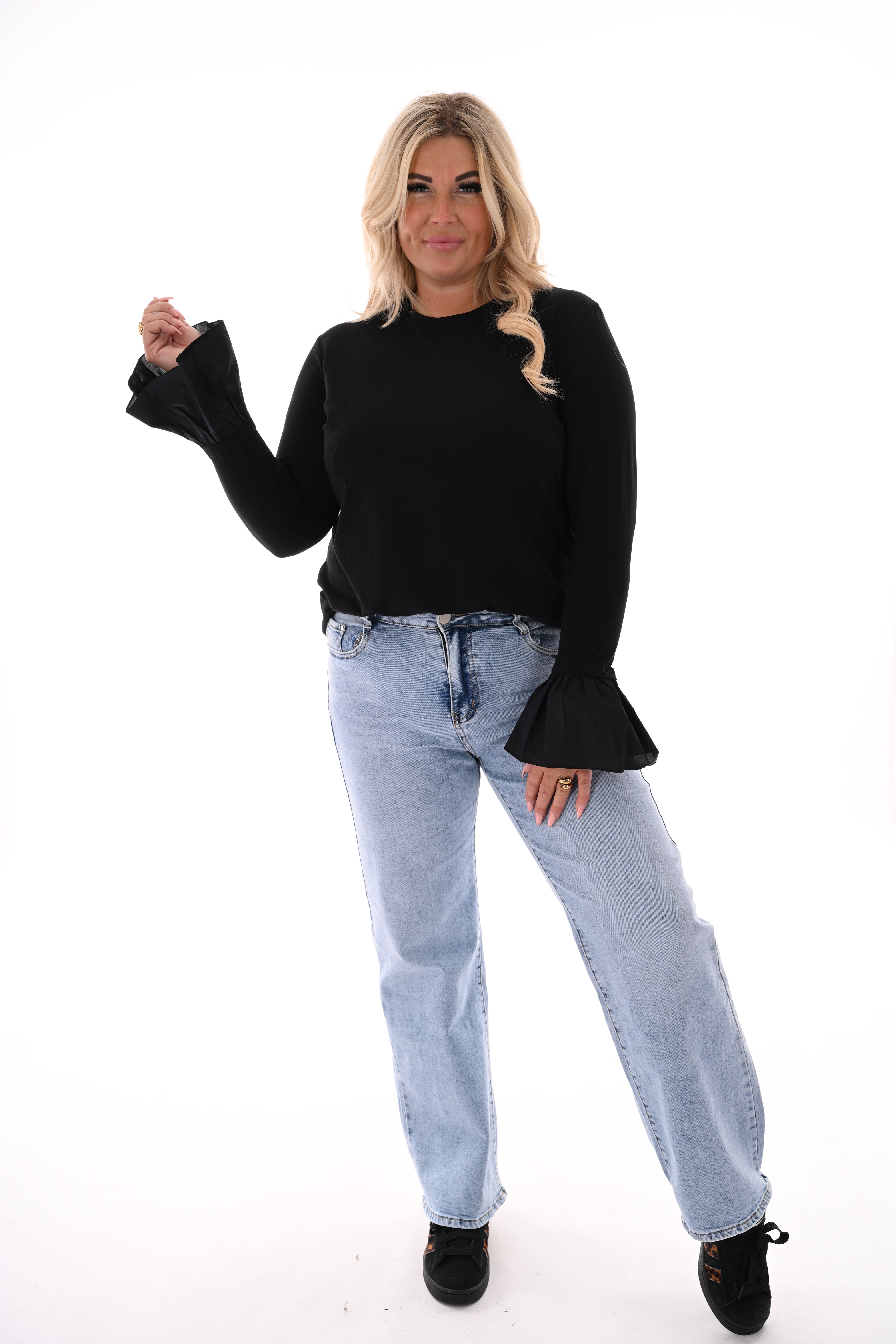 Top lange trompetmouwen zwart