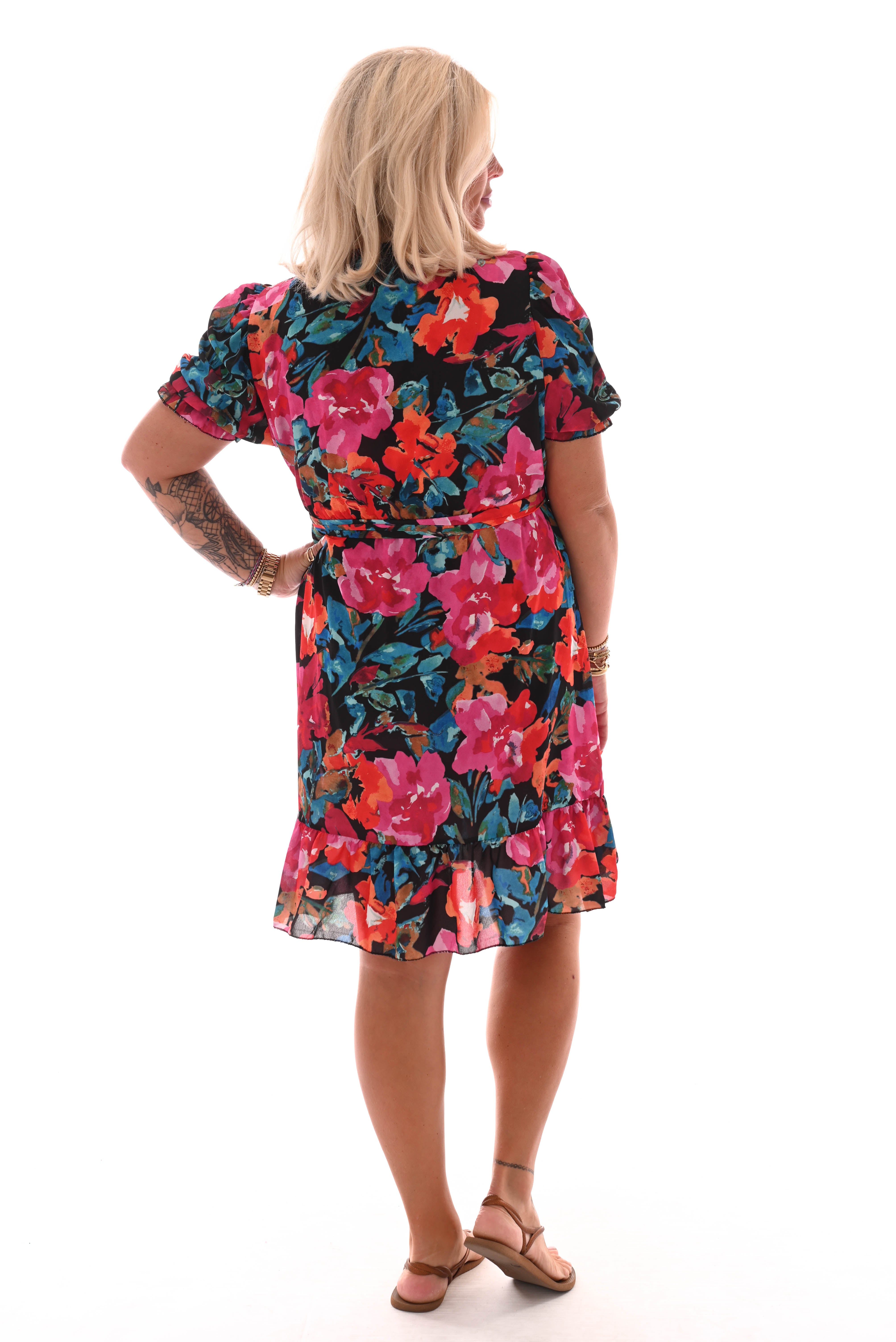 Korte jurk geplooide mouwen print gebloemd fuchsia/zwart