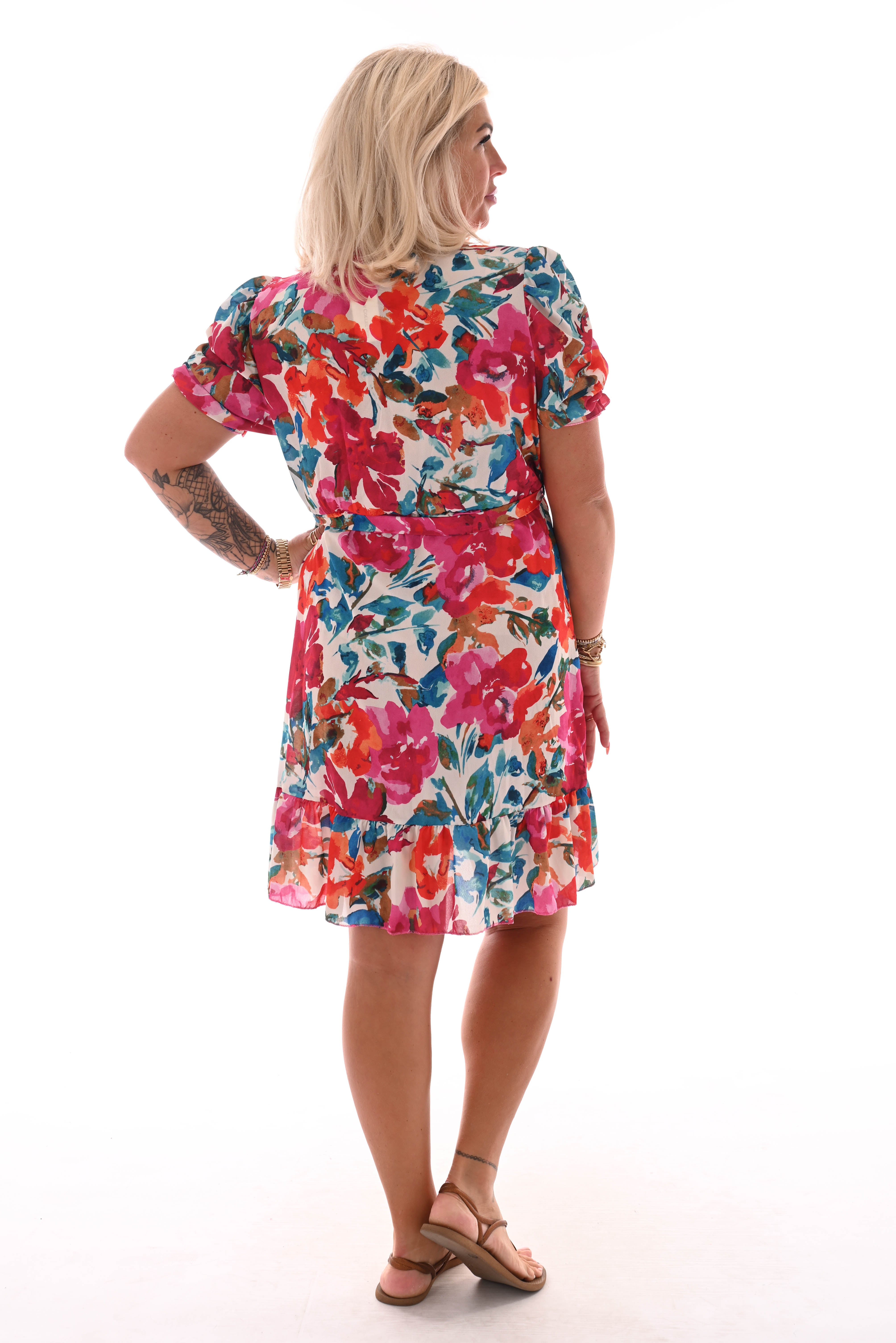 Korte jurk geplooide mouwen print gebloemd fuchsia/wit