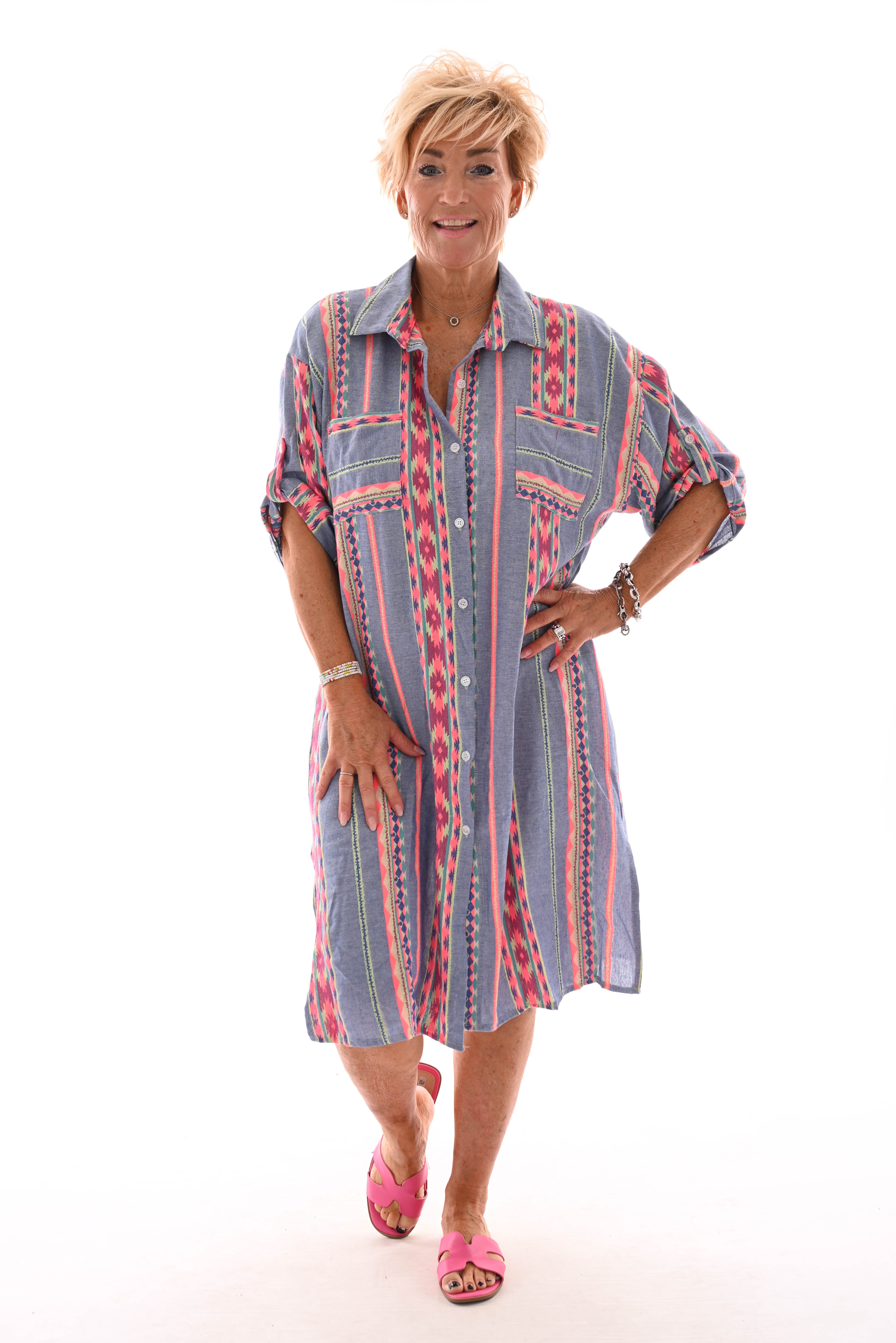 Doorknoop jurk Aztec jeansblauw/felroze