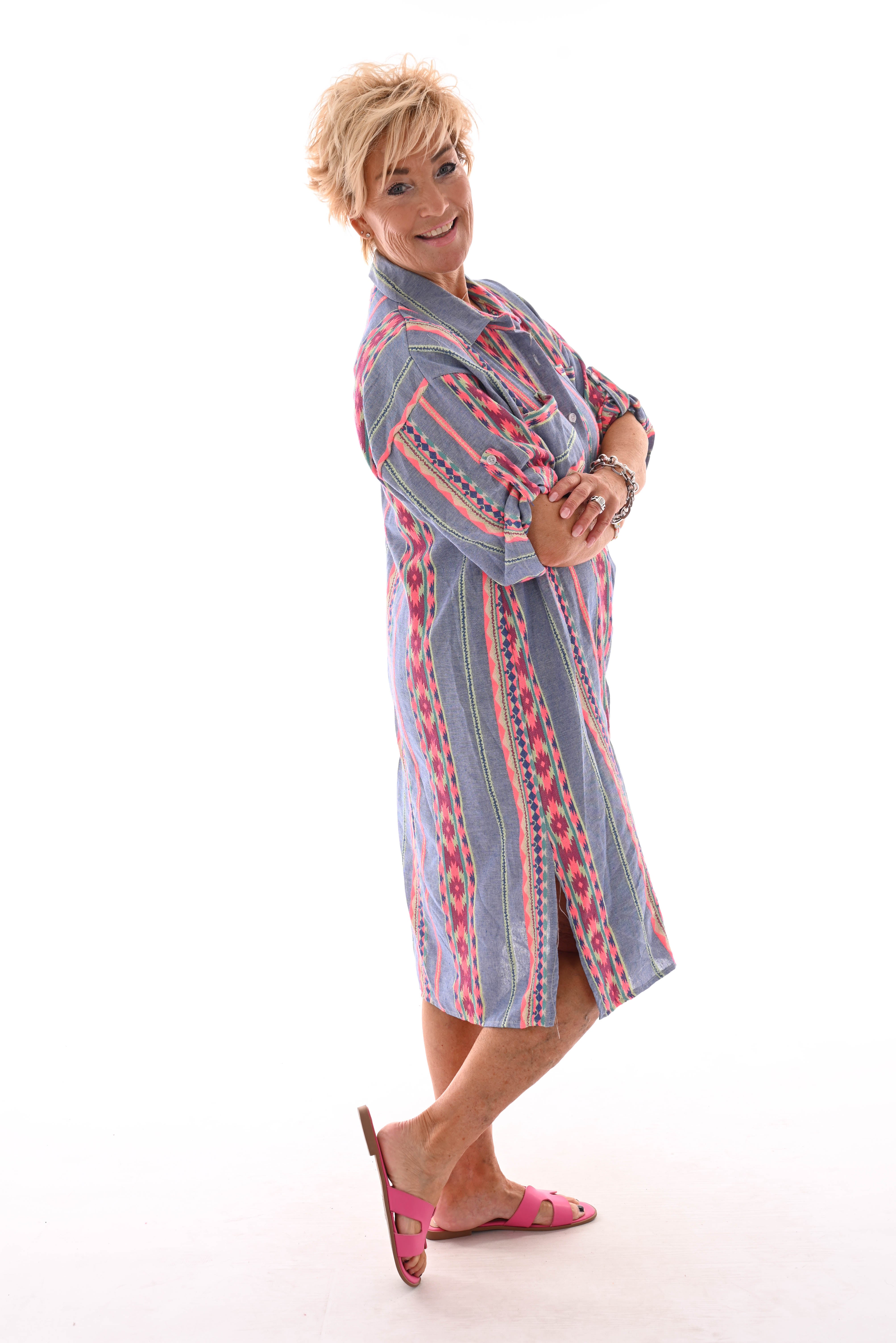 Doorknoop jurk Aztec jeansblauw/felroze