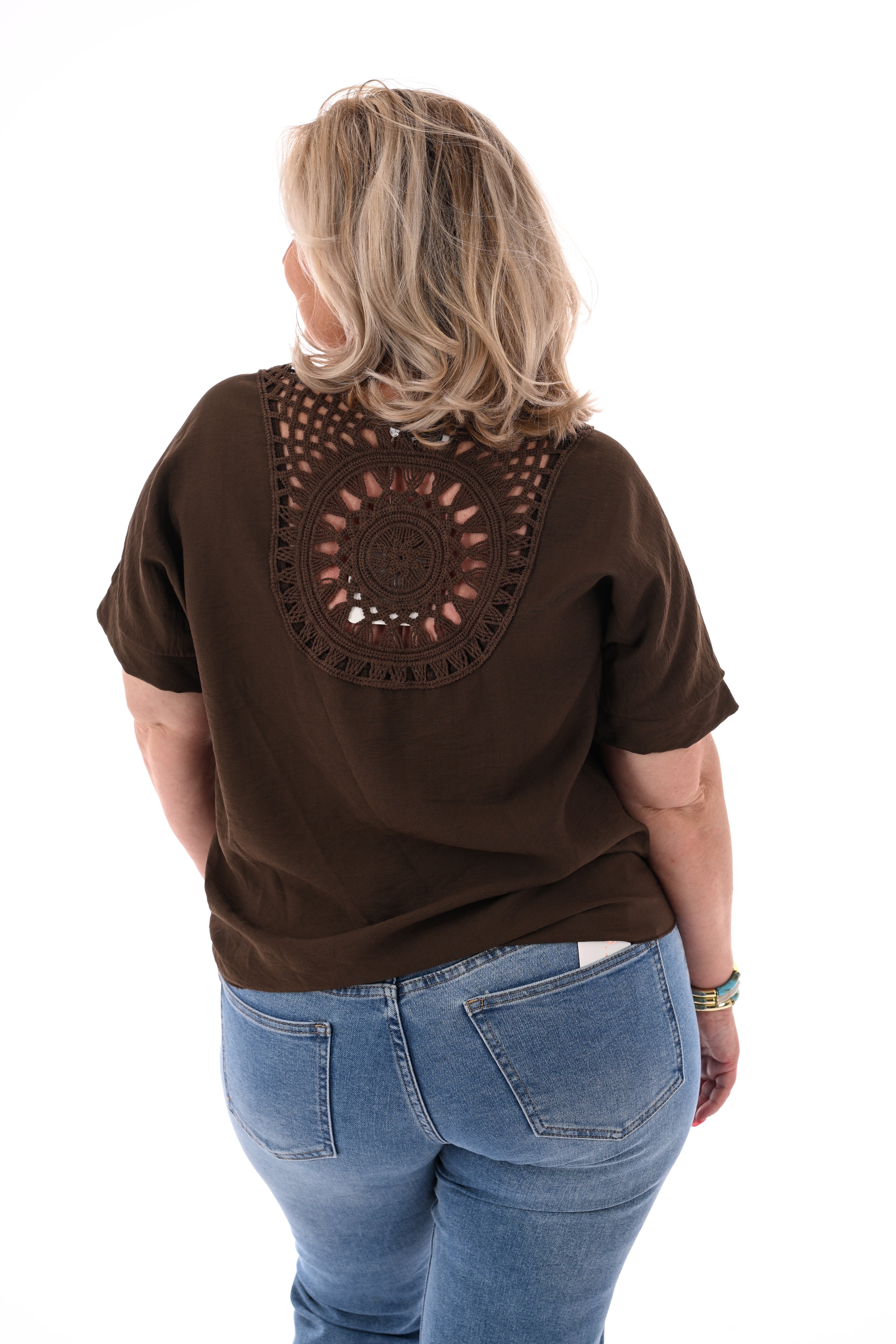 Top gehaakte rug met knoop bruin