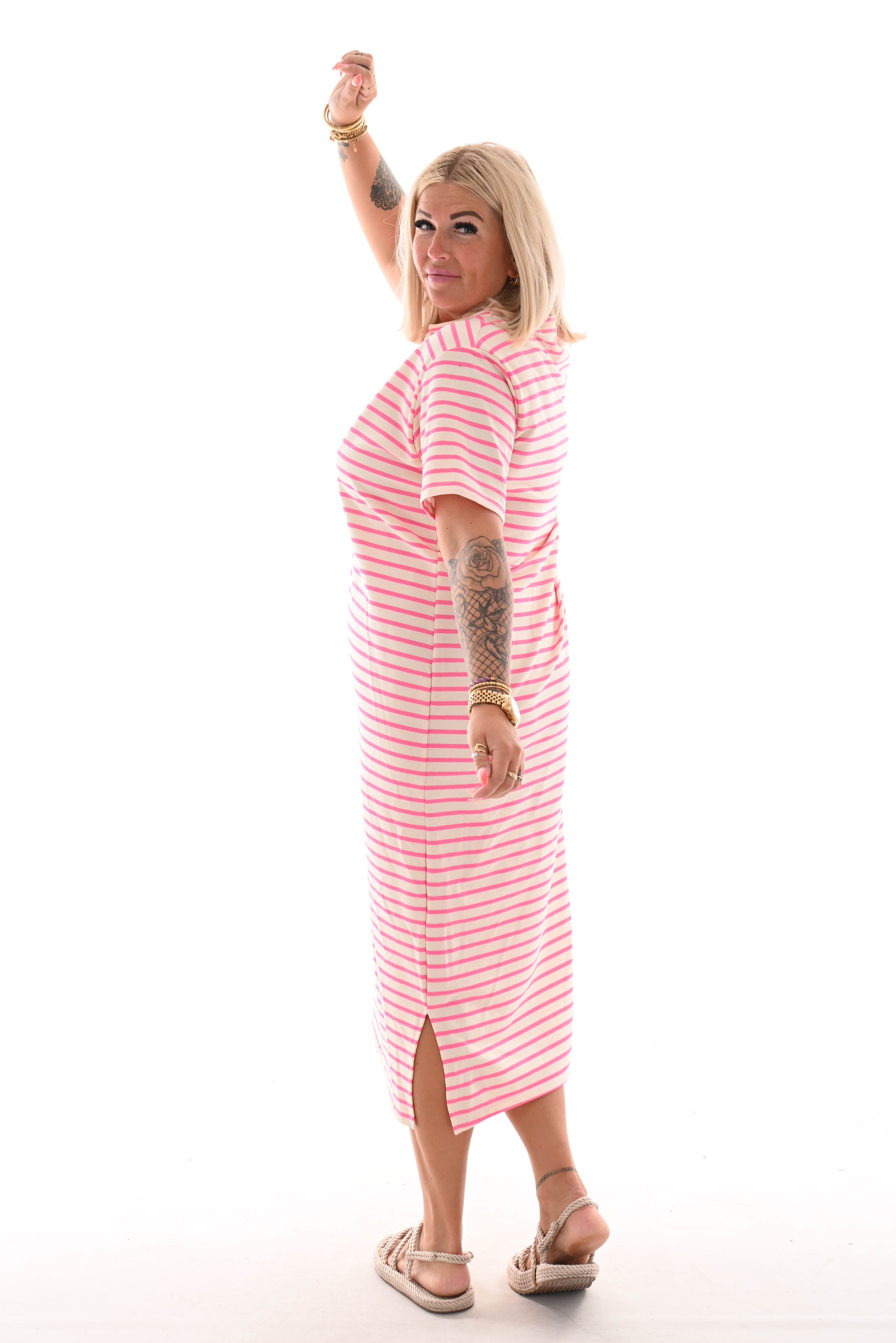 Sweaterdress korte mouwen gestreept roomwit/roze