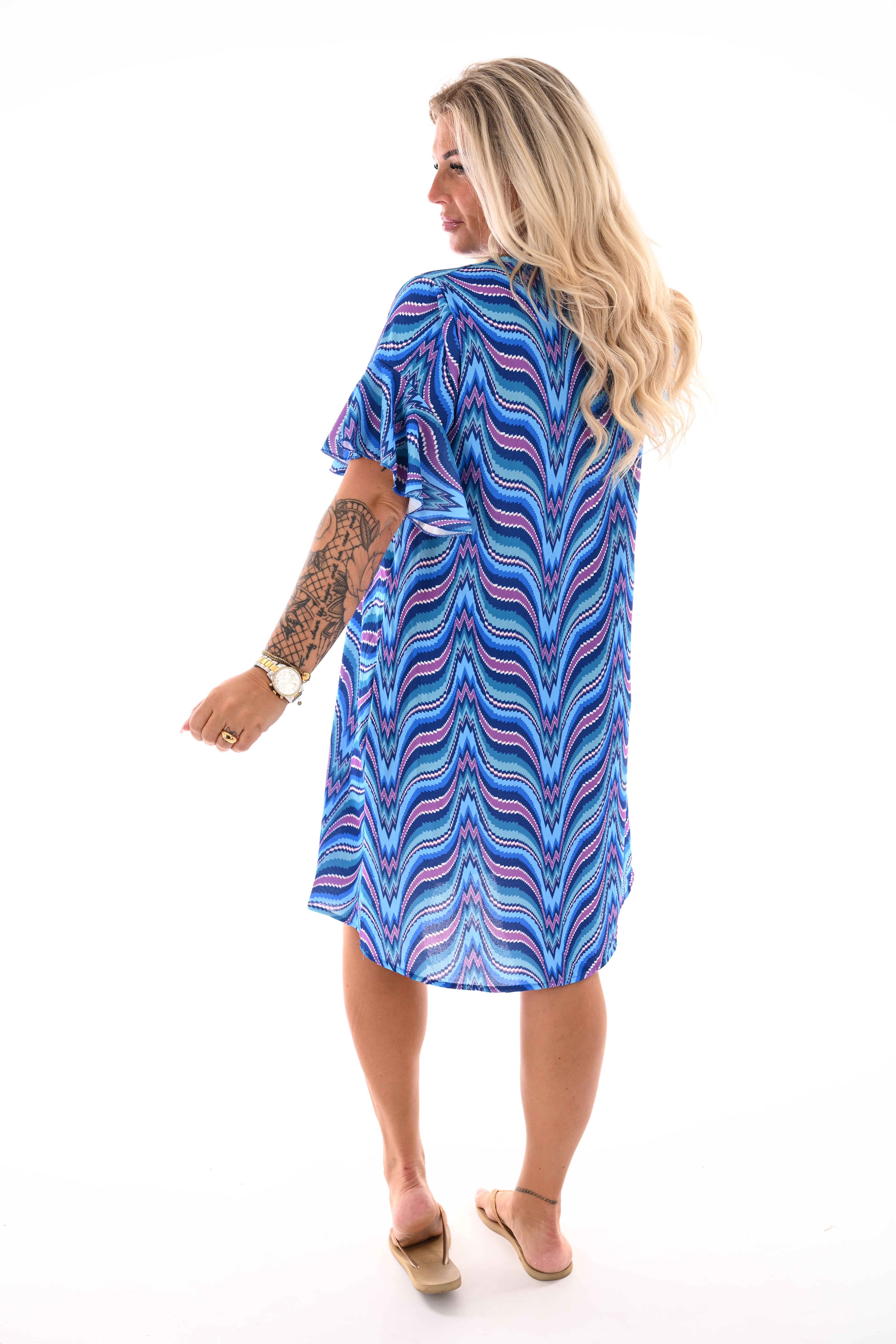 Jurk v-hals korte roezelmouwen print blauw/lila