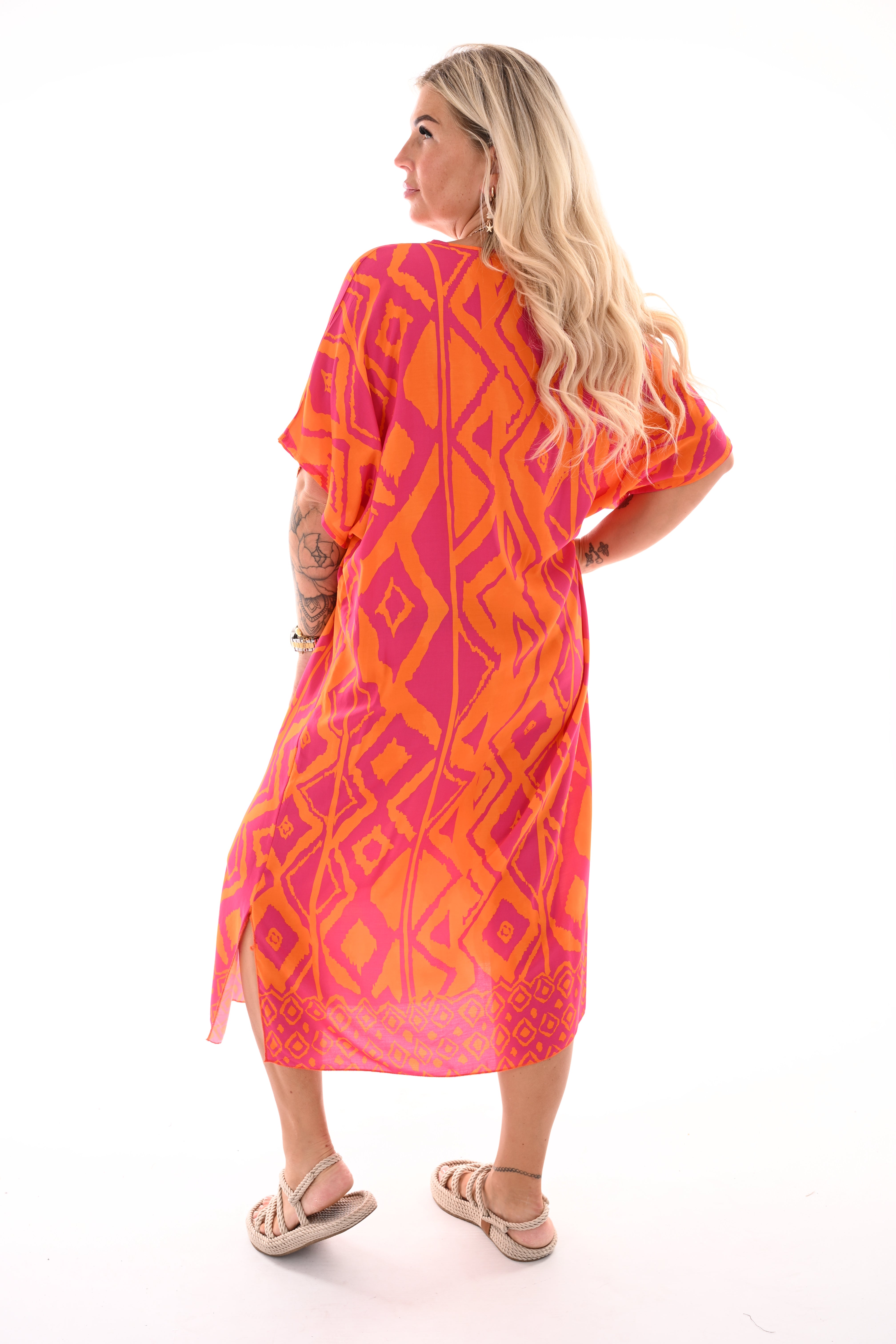 Lange jurk v-hals met ruiten fuchsia/oranje