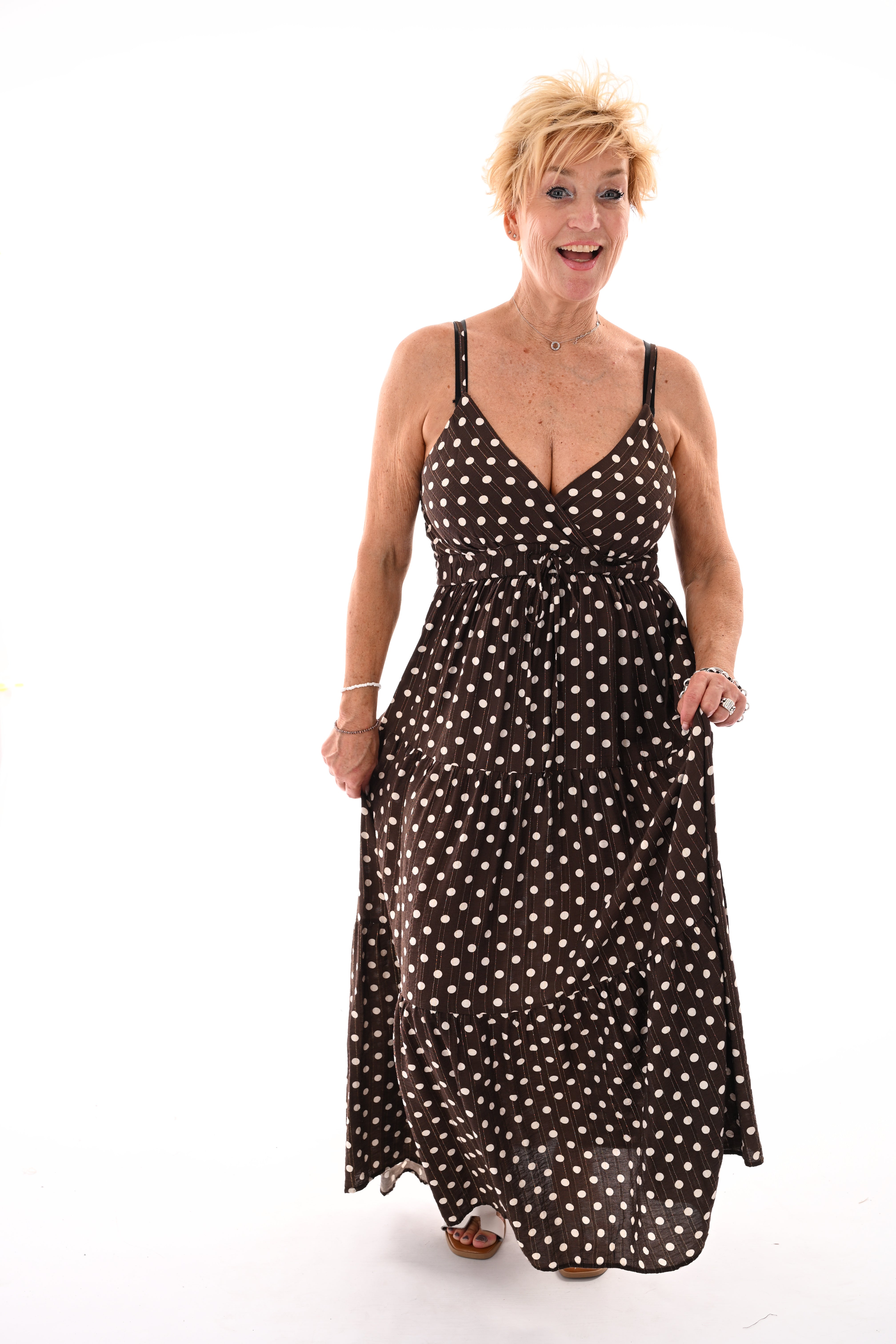 Lange jurk smalle bandjes met dots donkerbruin
