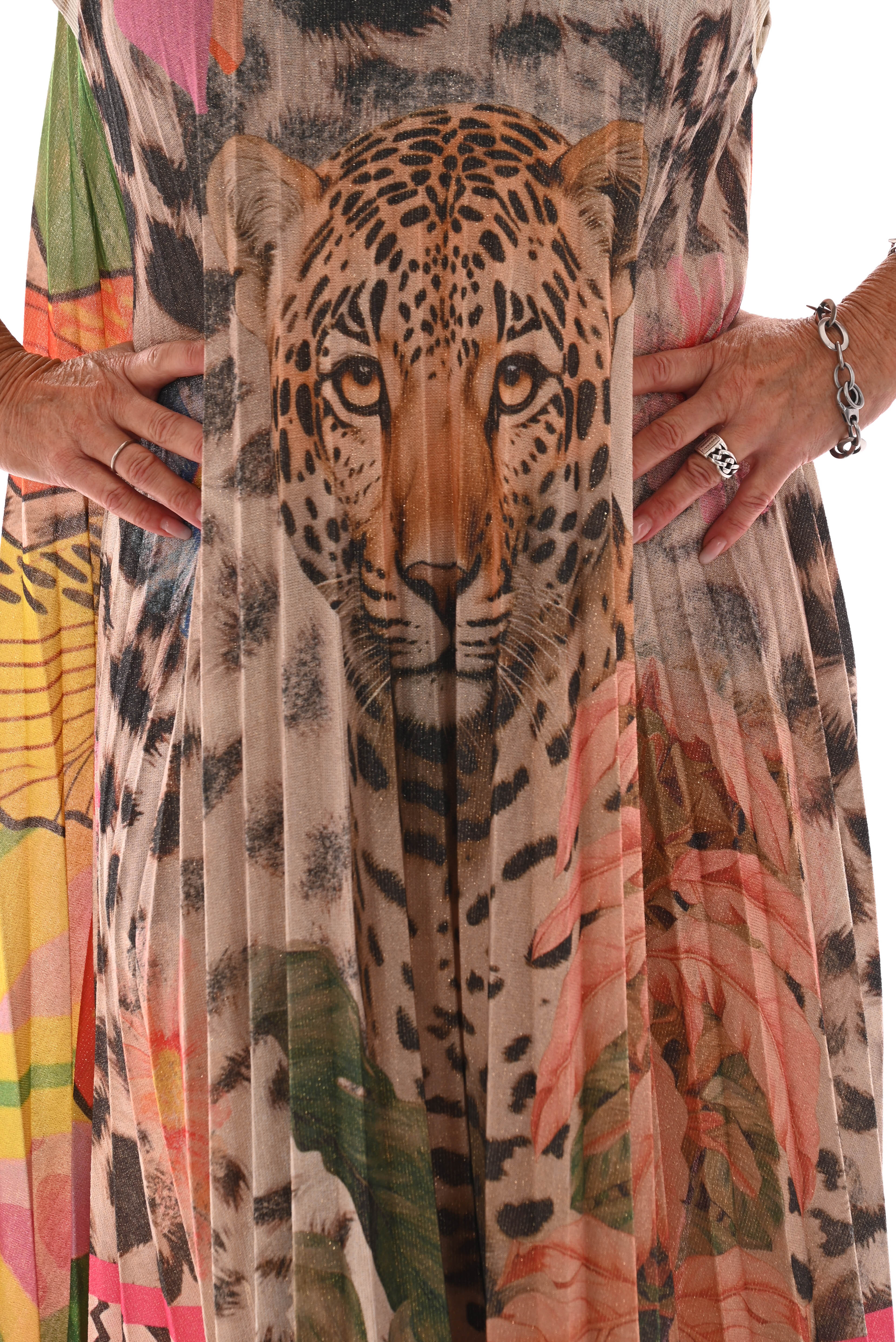 Mouwloze jurk plisse ronde hals panter beige/groen