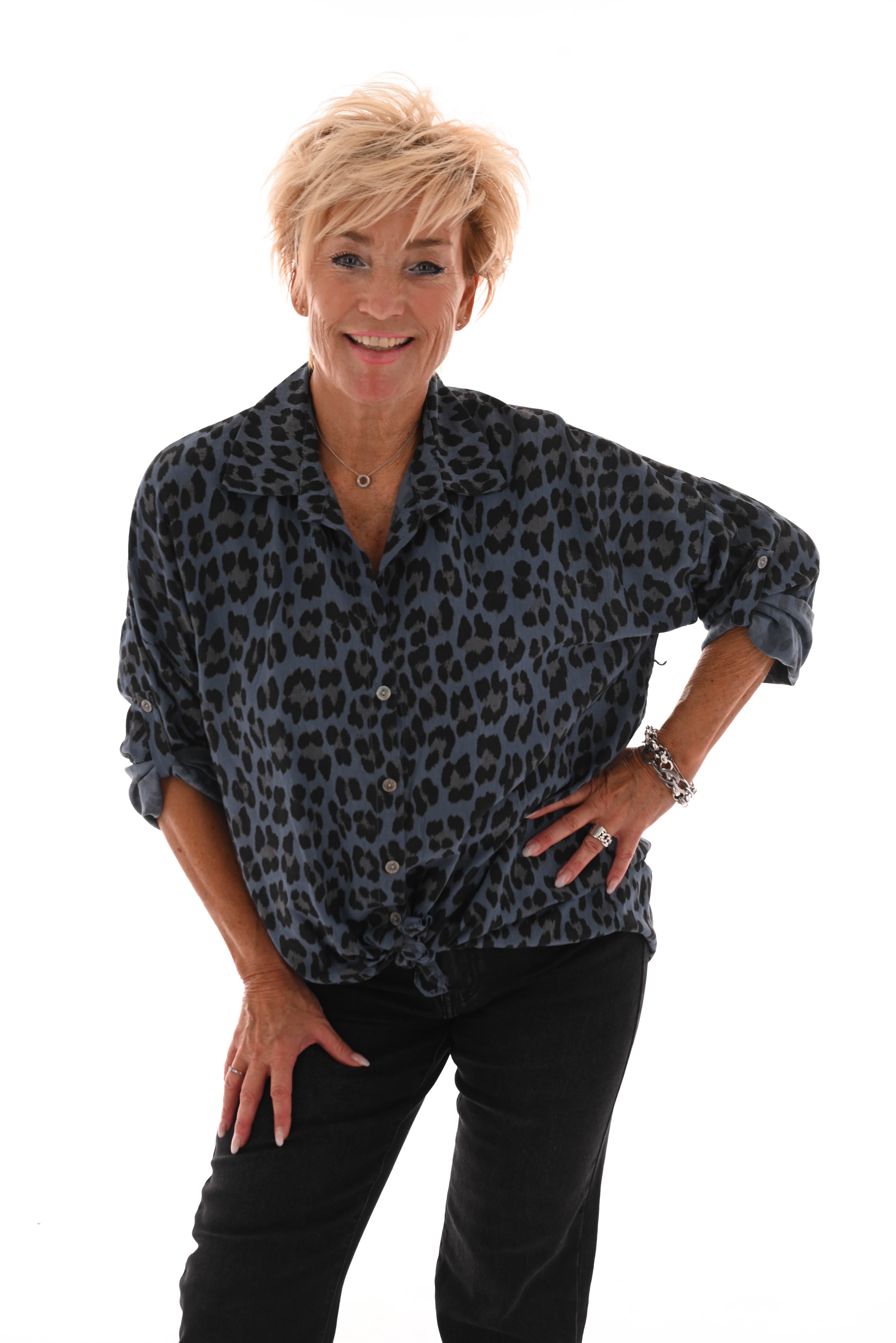 Panterprint blouse met knoop jeansblauw