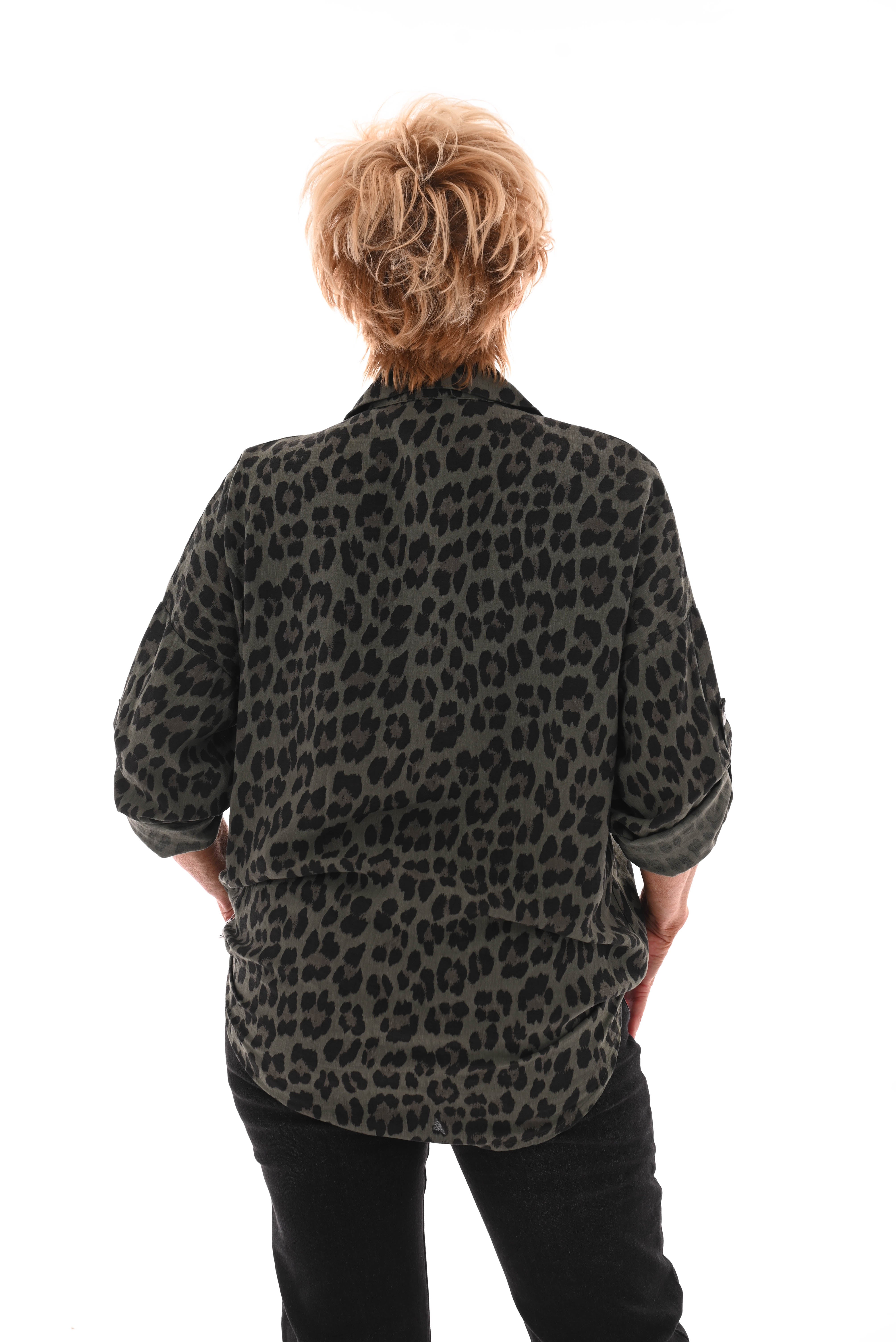 Panterprint blouse met knoop legergroen