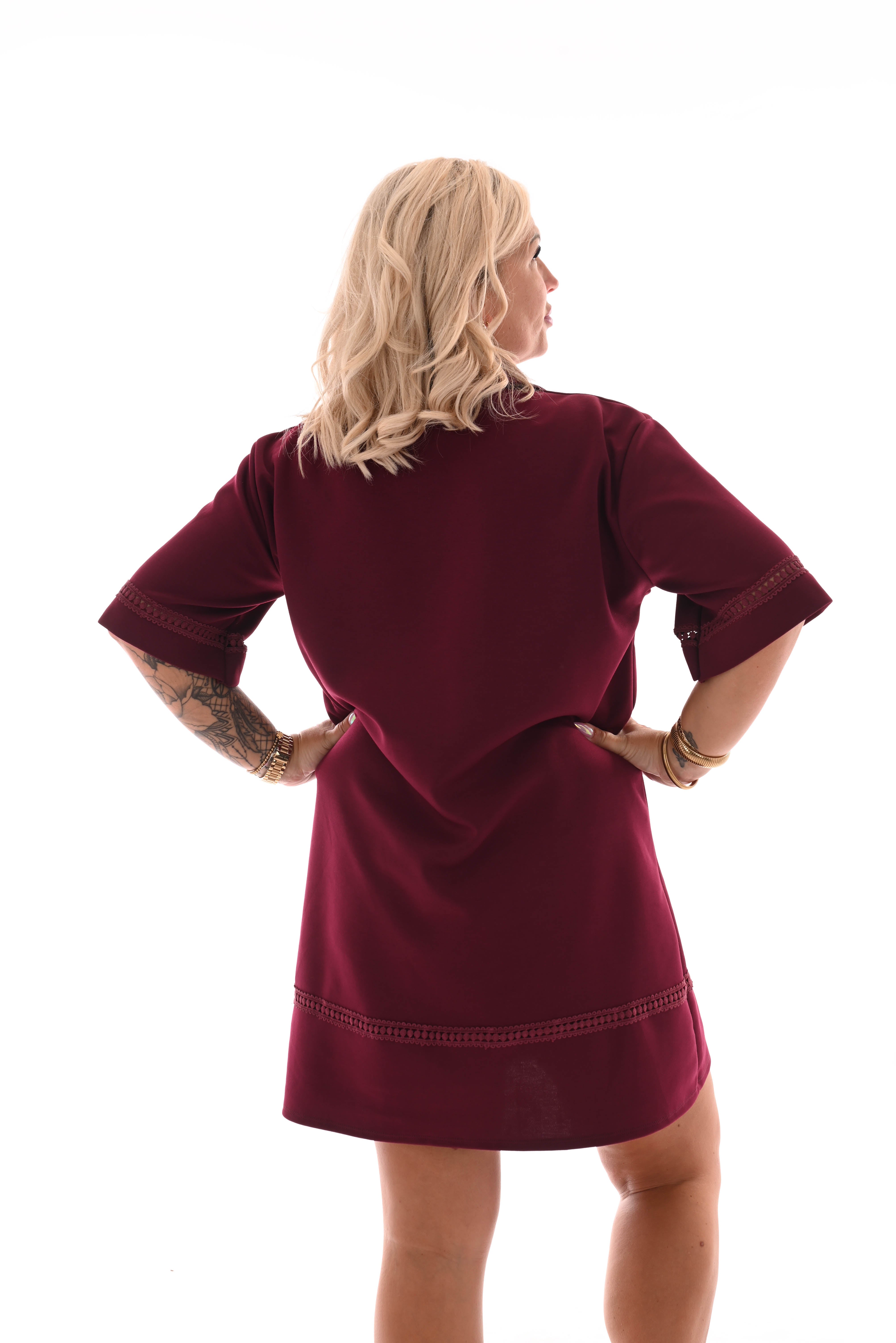 Korte jurk kraag bordeaux