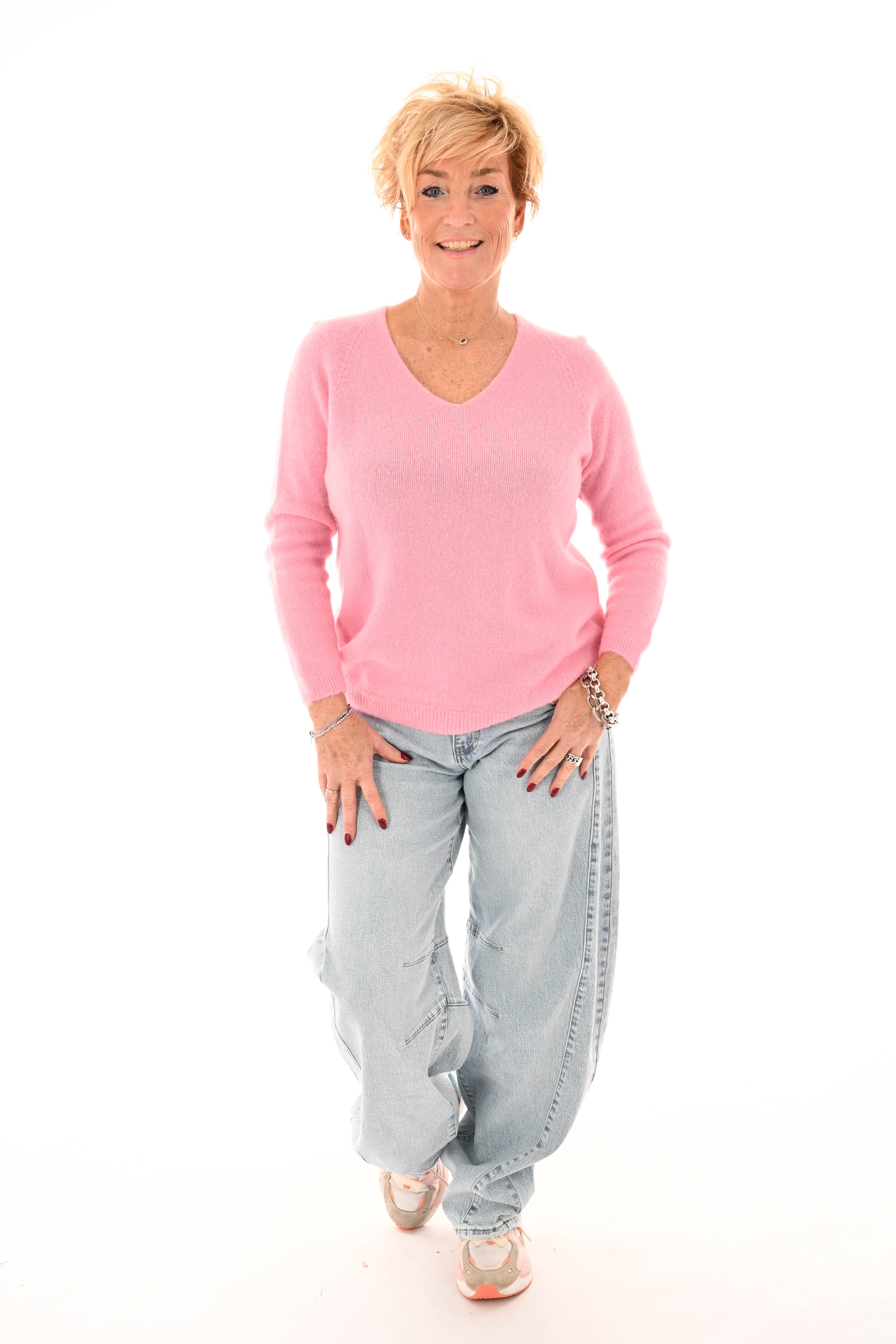 Fijn gebreide trui v-hals lichtroze