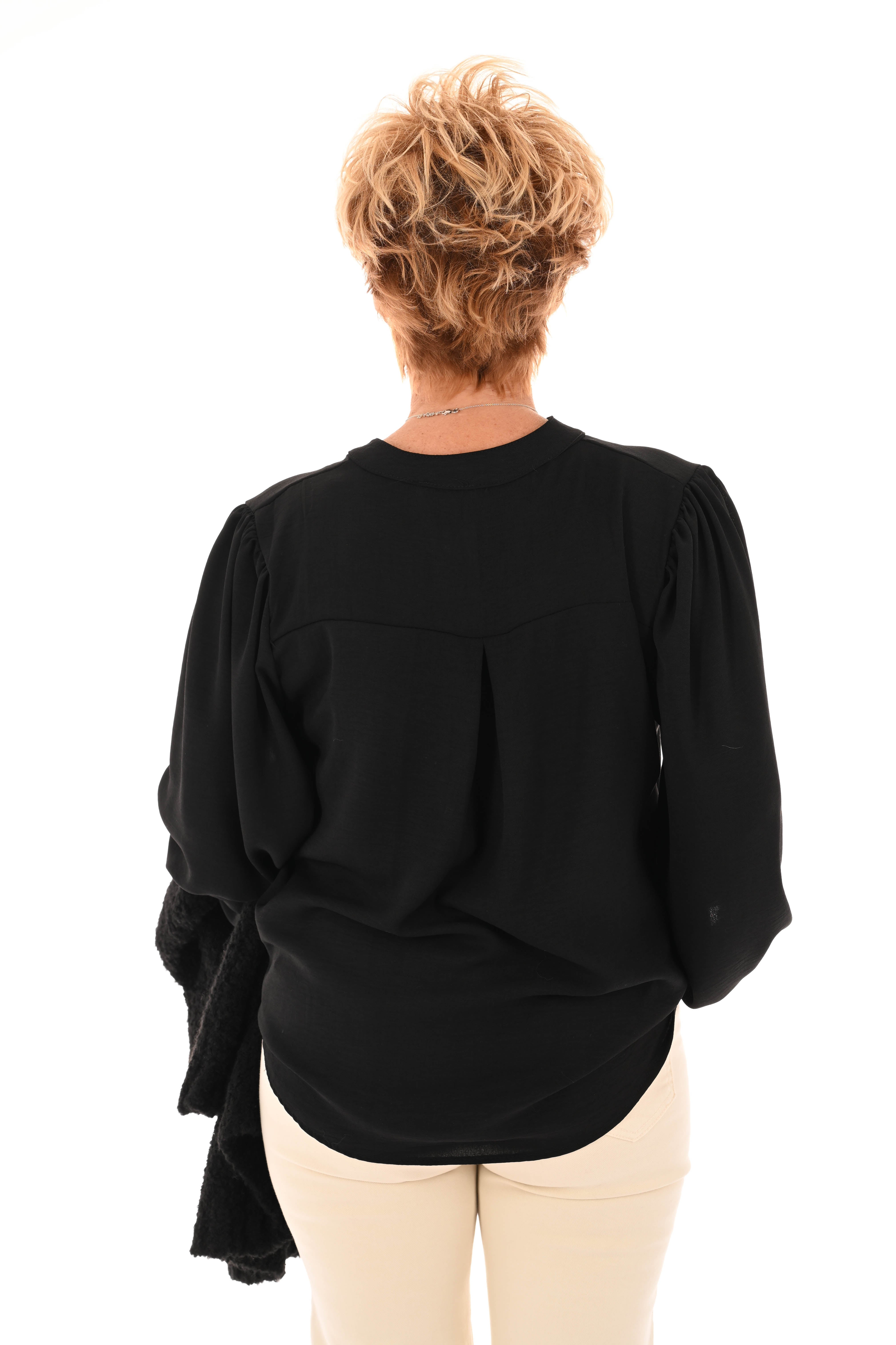 Top lange mouwen v-hals uni zwart