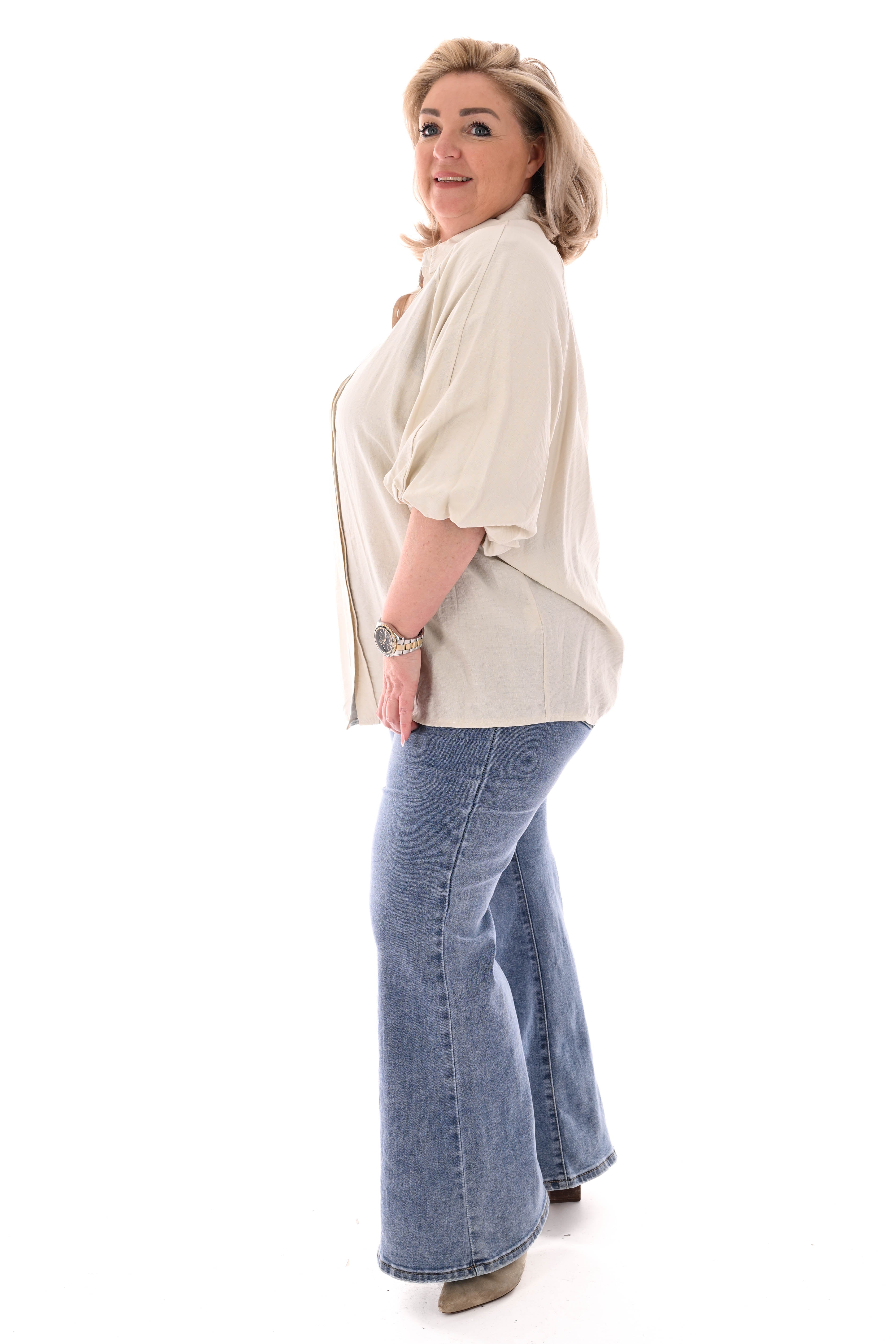 Doorknoop blouse kraag korte pofmouwen beige