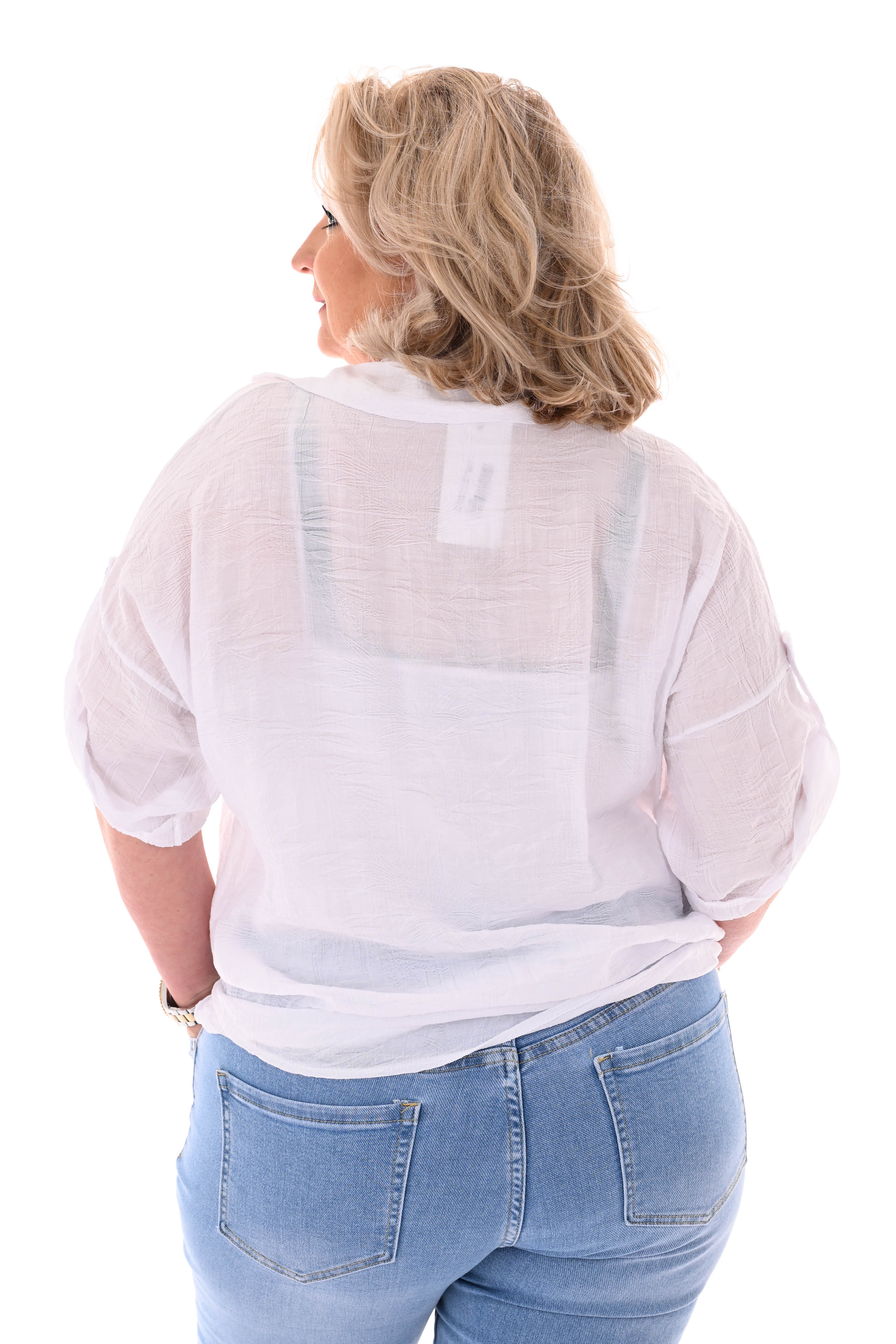 Doorknoop blouse met ophaalmouwen bloemen roomwit