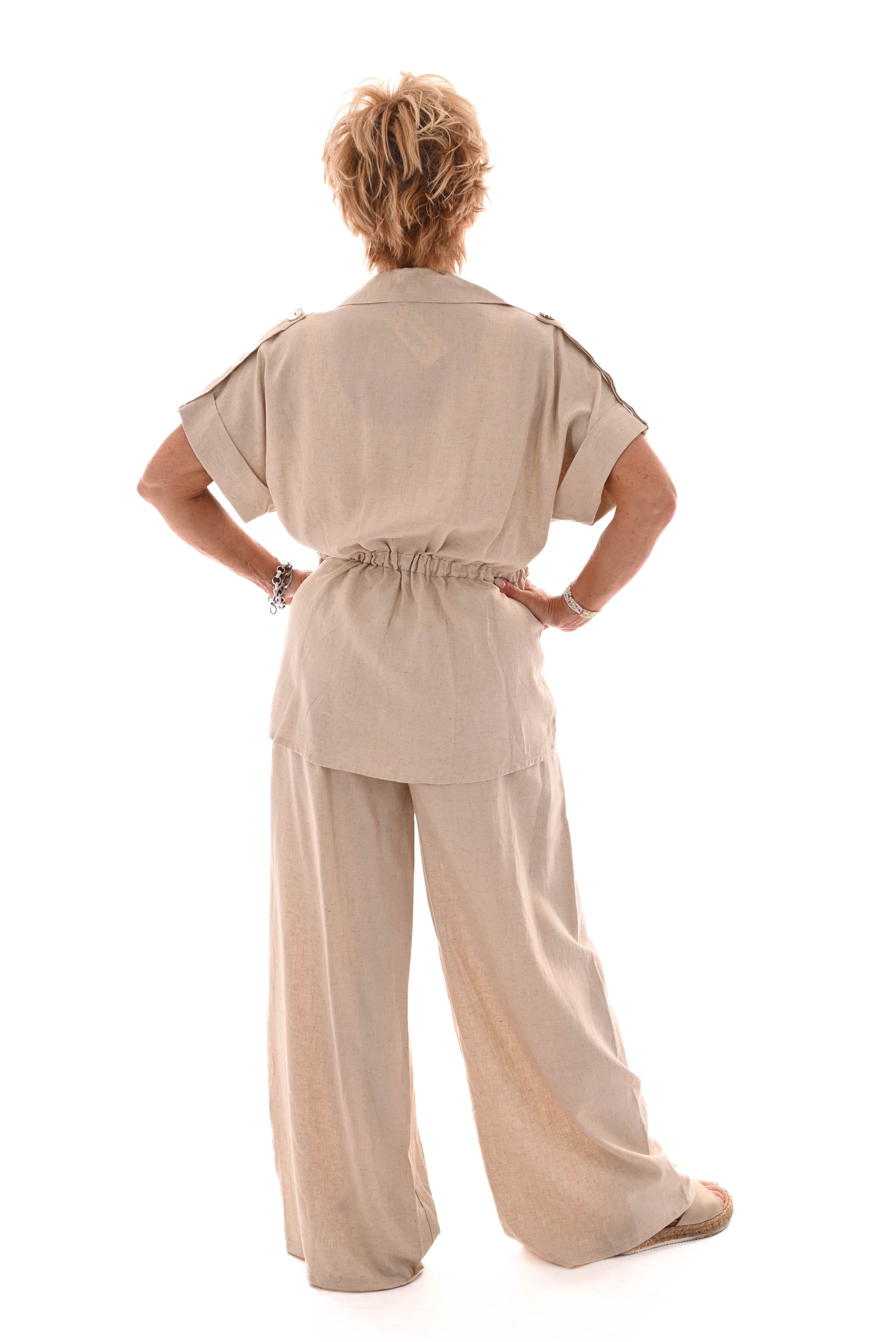 Tweedelig set met aantrekkoord korte mouwen beige