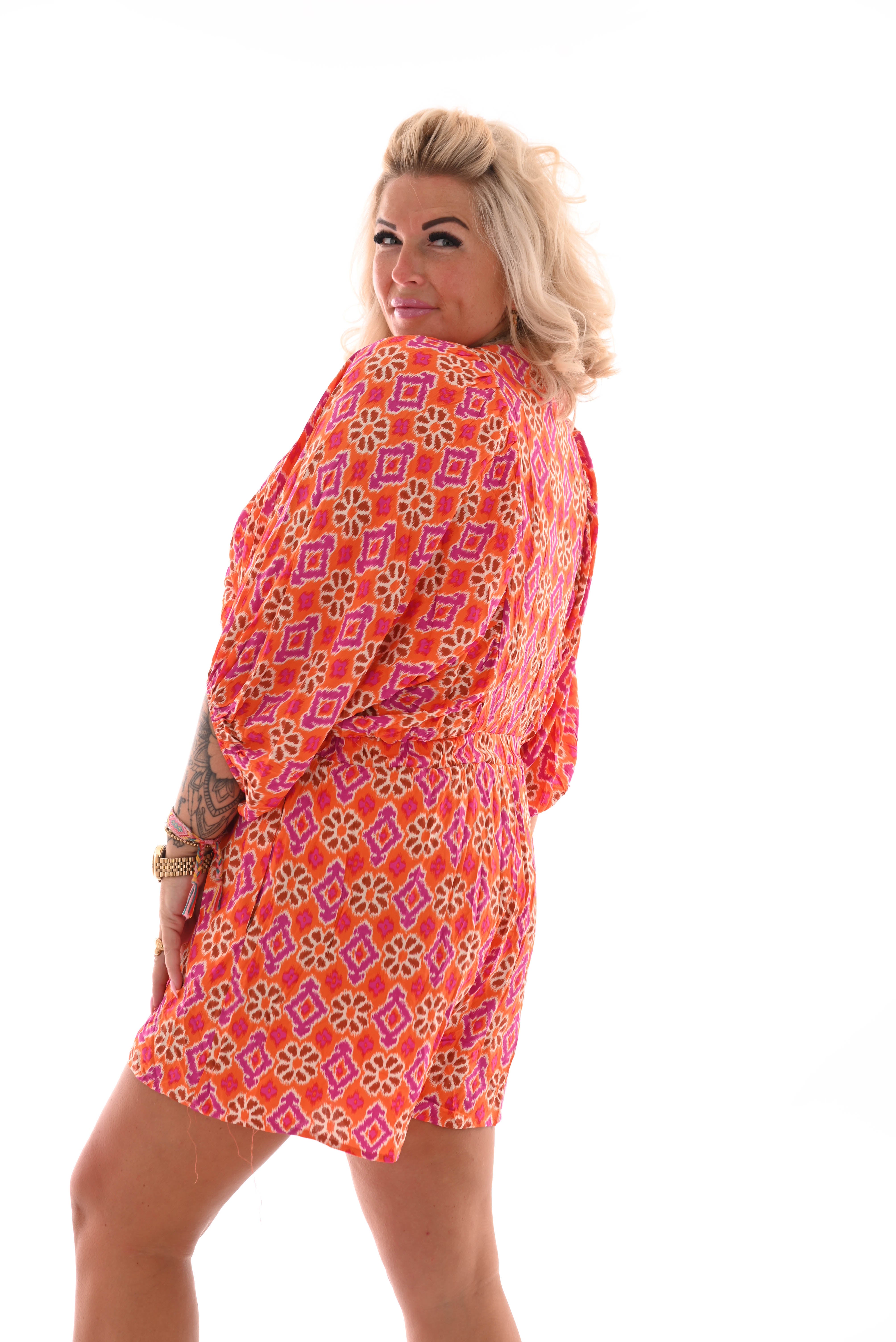 Playsuit v-hals kleine bloemen cyclaam