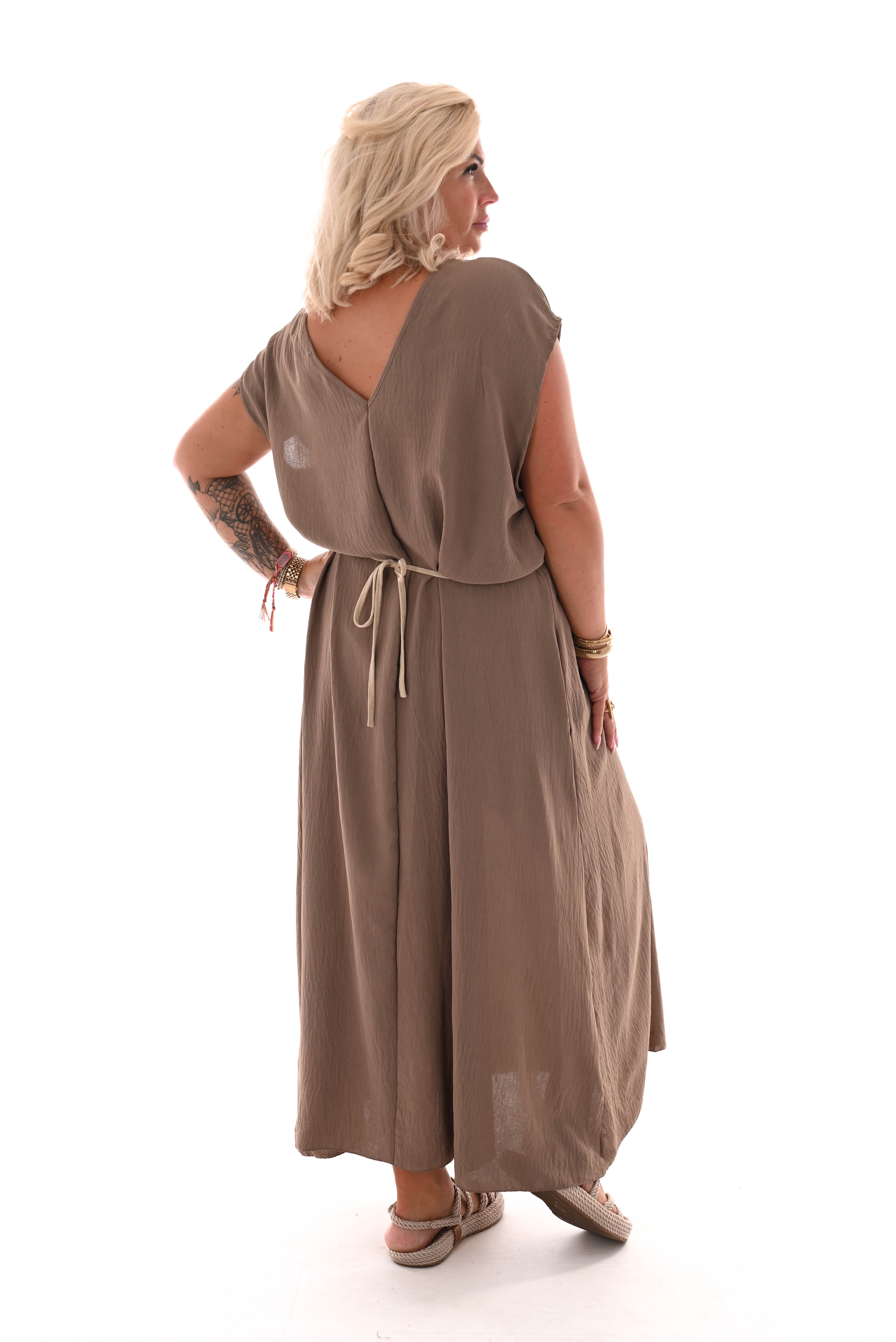 Jurk met kralen ceintuur beige