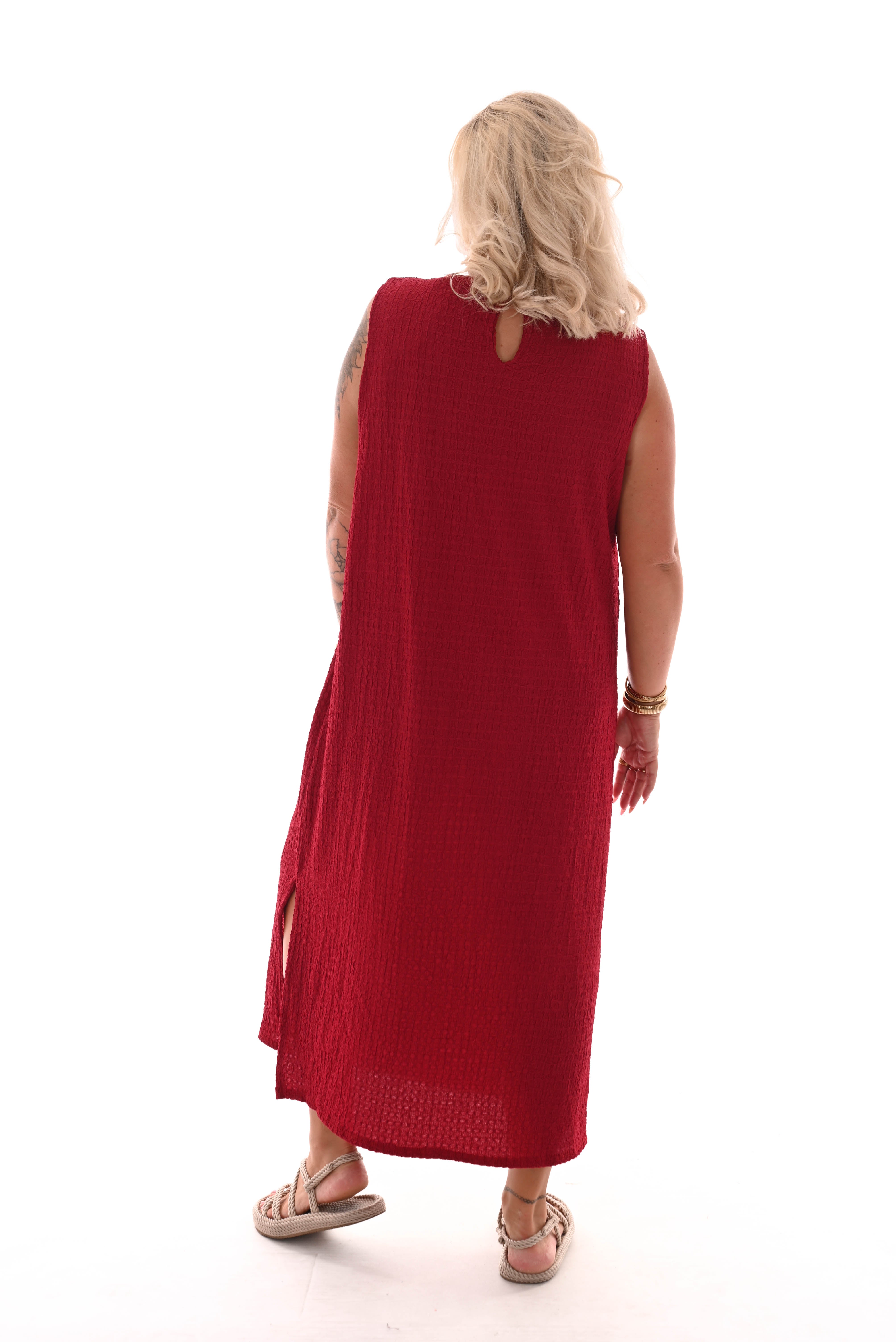Lange jurk mouwloos crepe rood