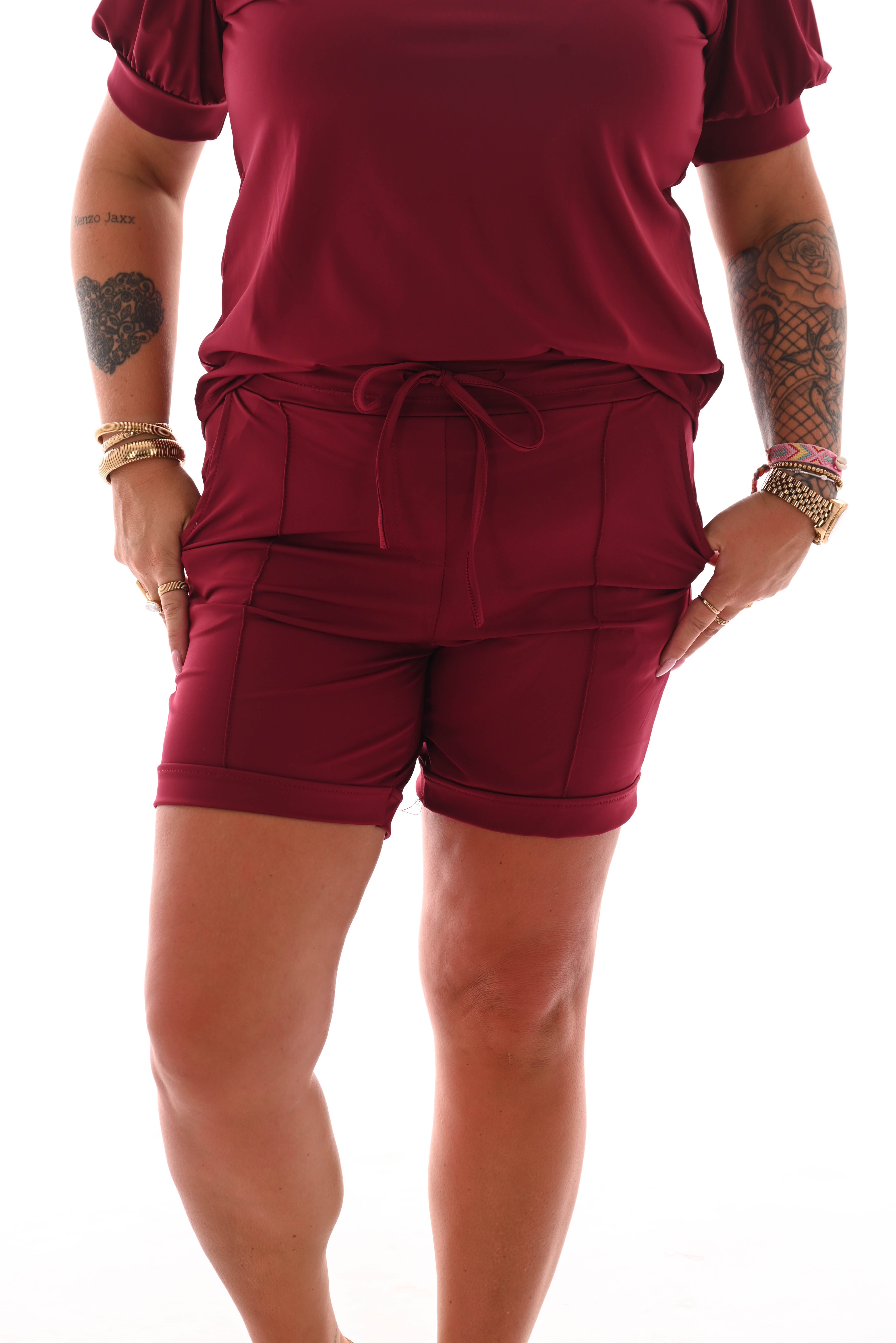 Travel short met naad bordeaux