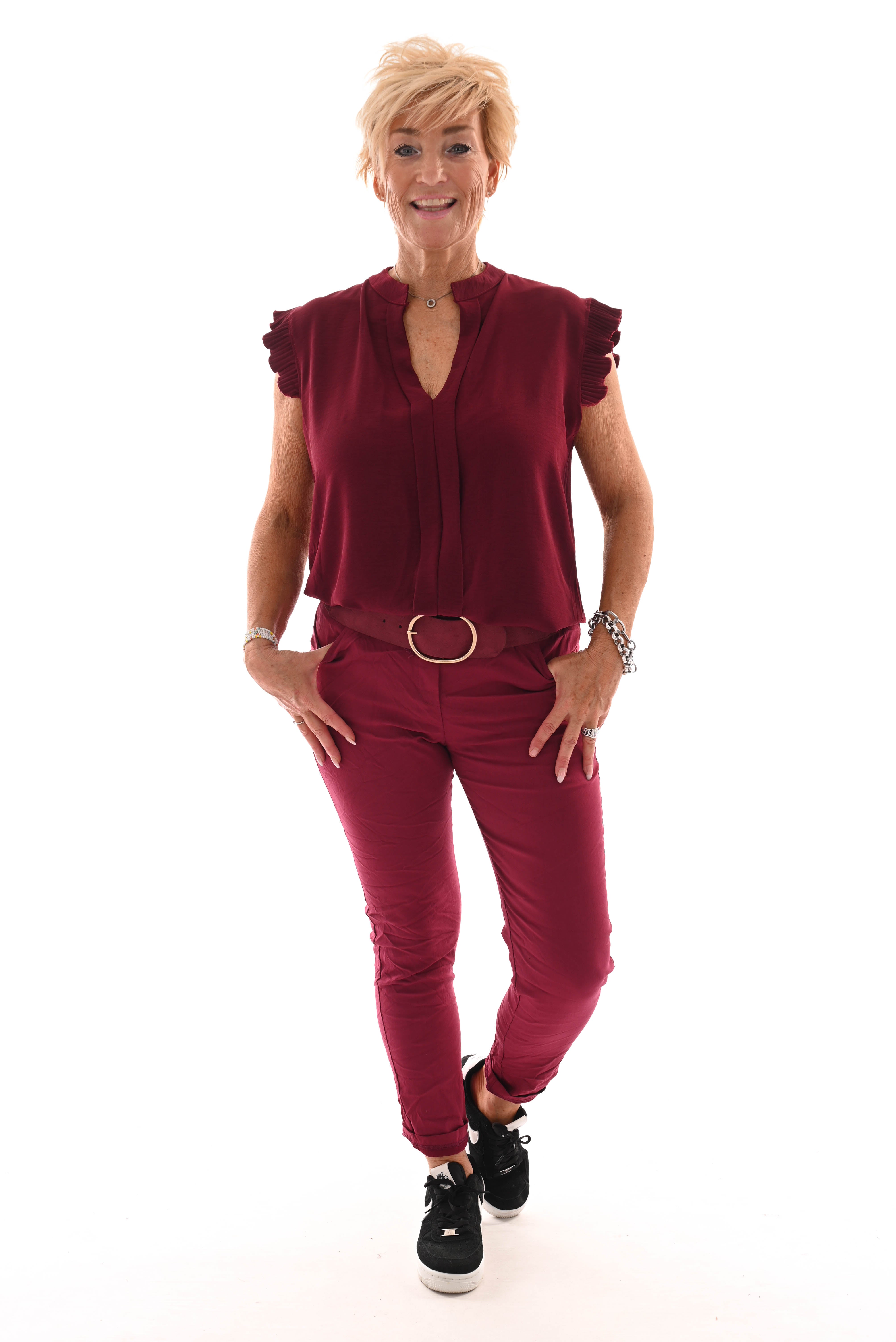 Top v-hals korte plisse mouwen bordeaux