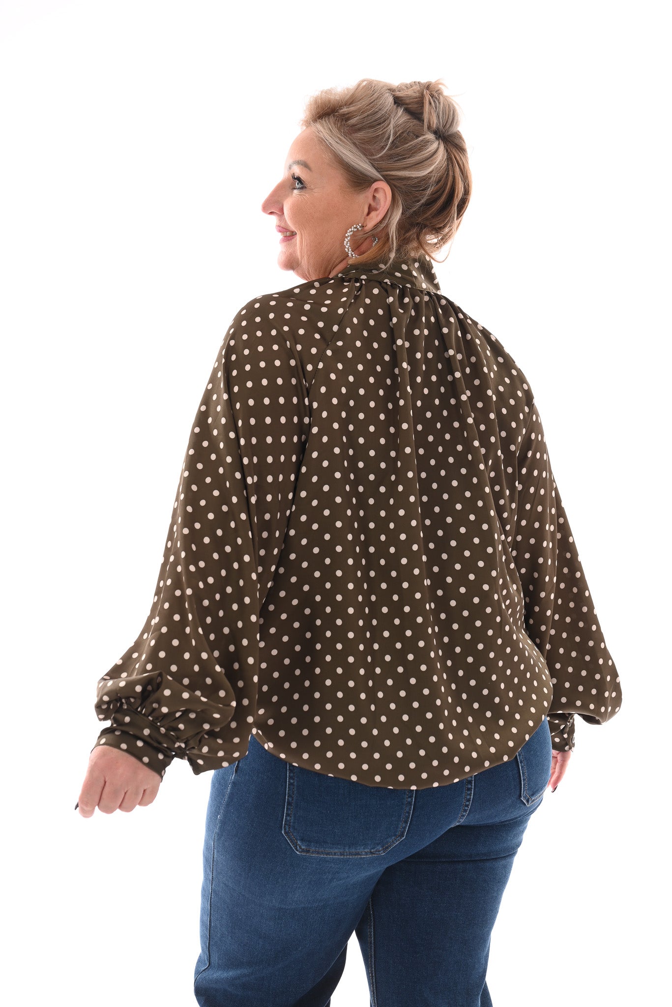 Silky blouse dots met strik groen