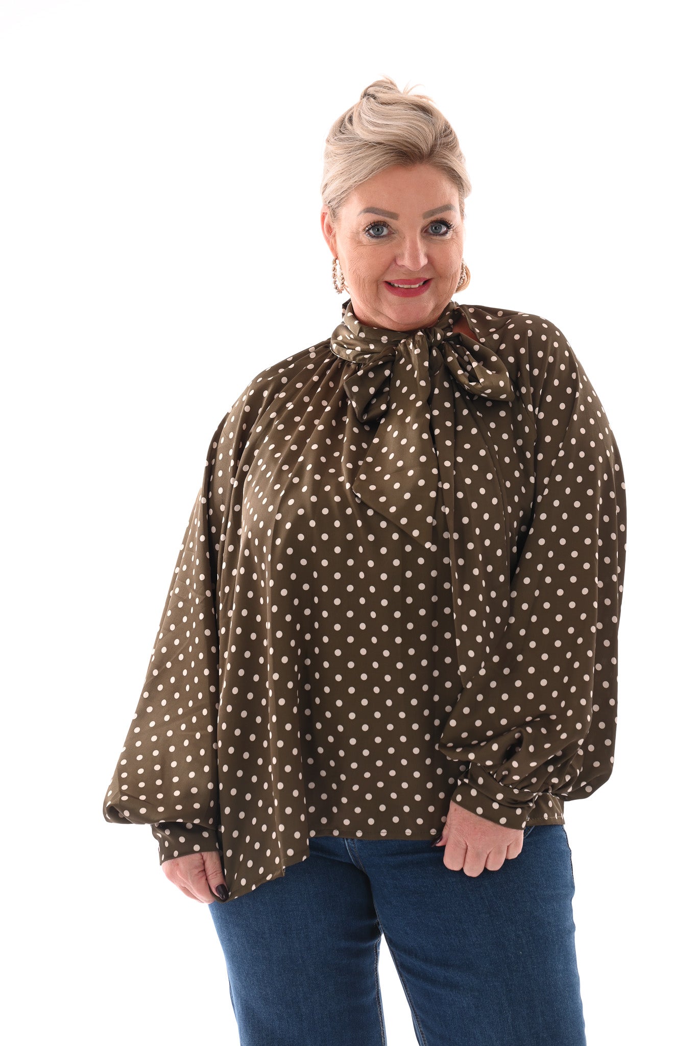 Silky blouse dots met strik groen