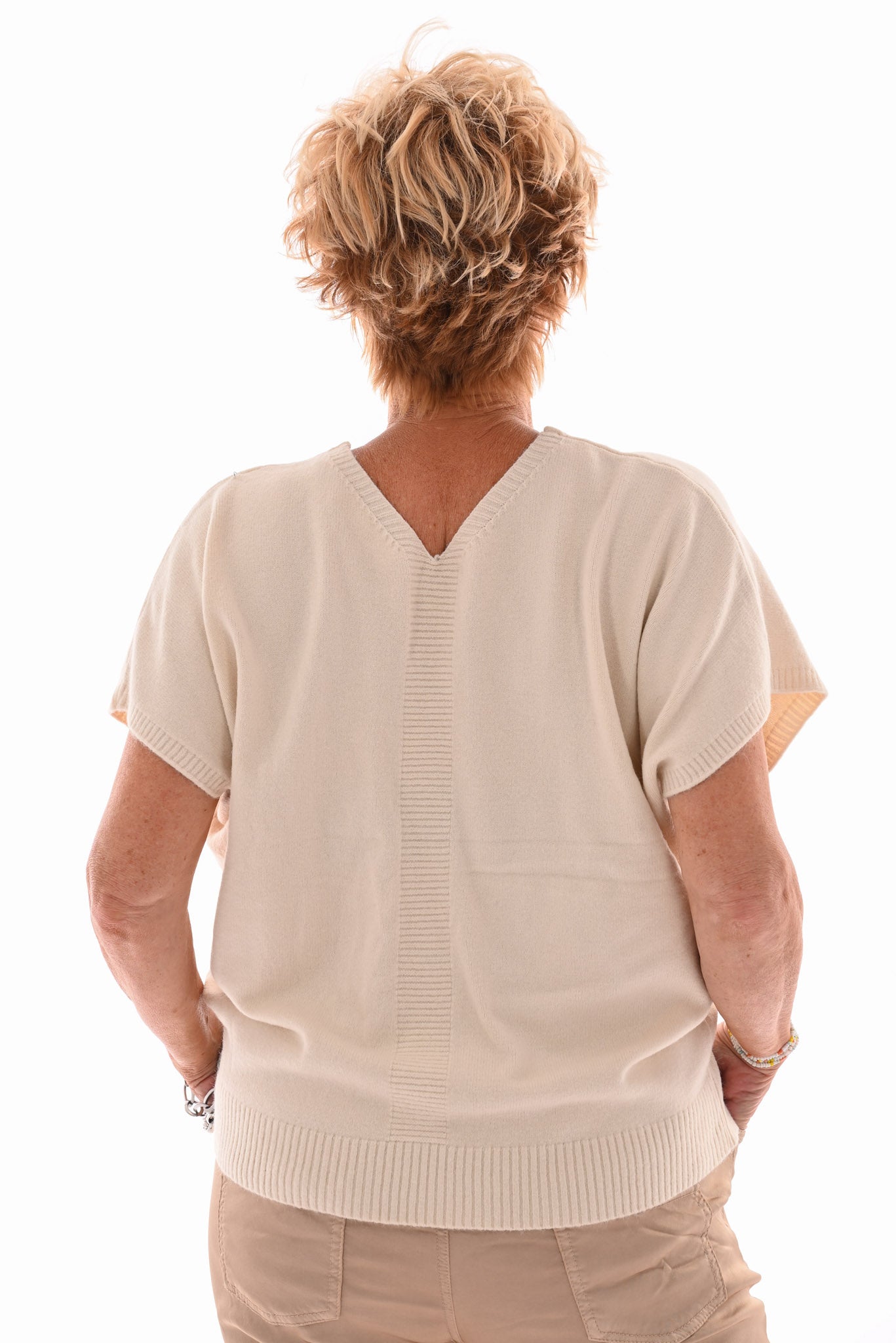Gebreide v-hals top korte mouwen creme