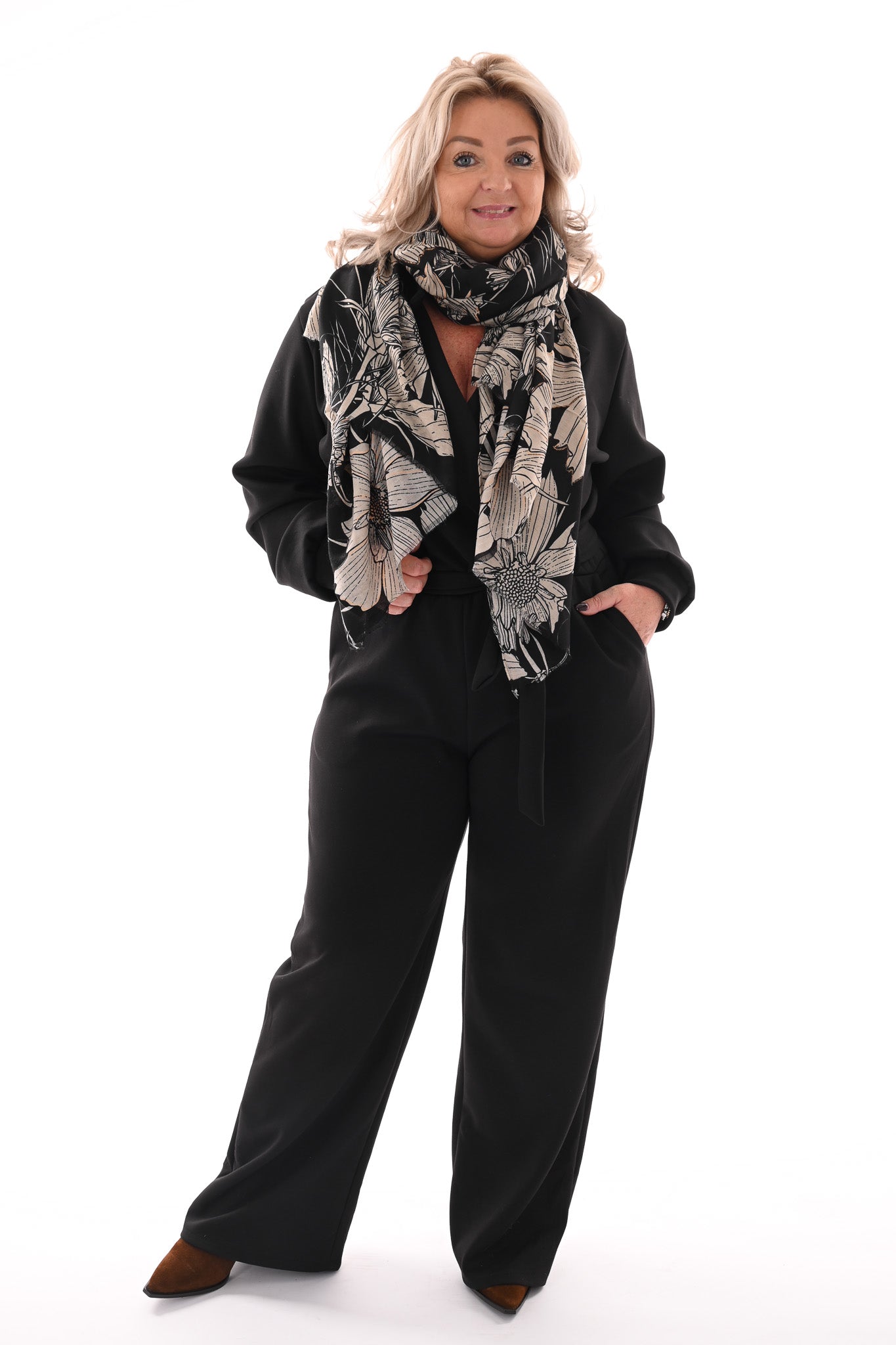 Jumpsuit met kraag zwart