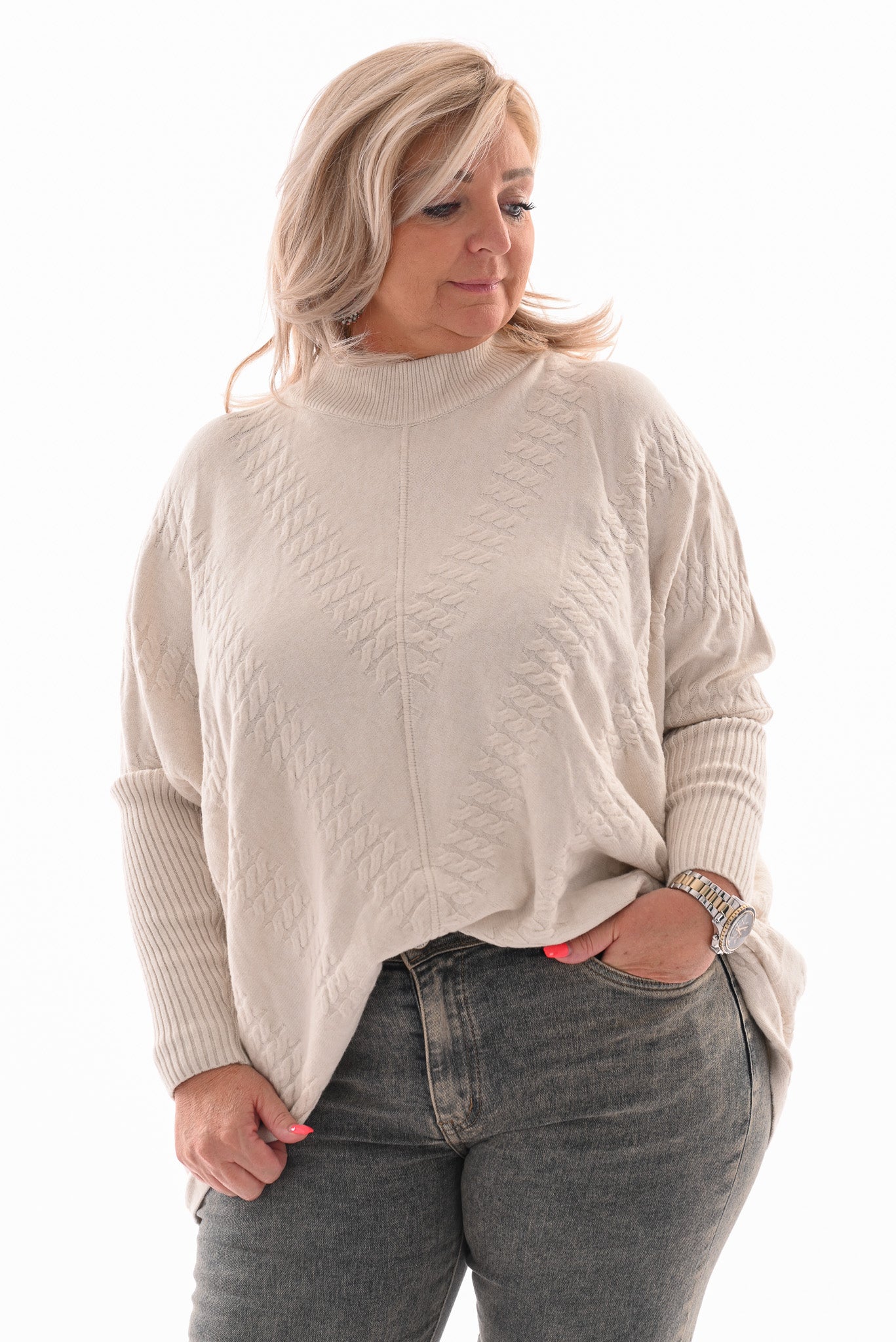 Trui kabels met wijde uitloop roomwit