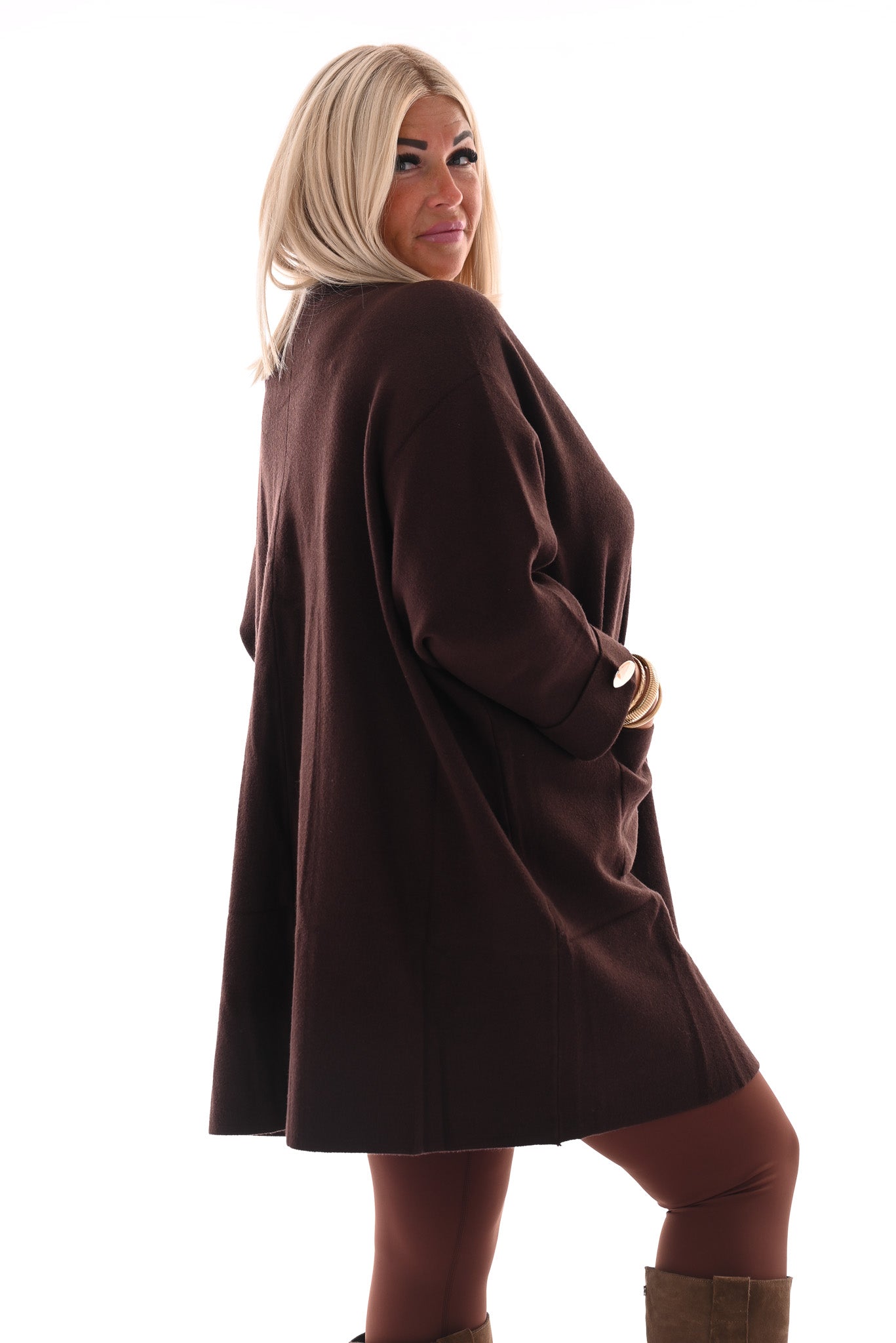 Oversized vest v-hals en grote knopen donkerbruin