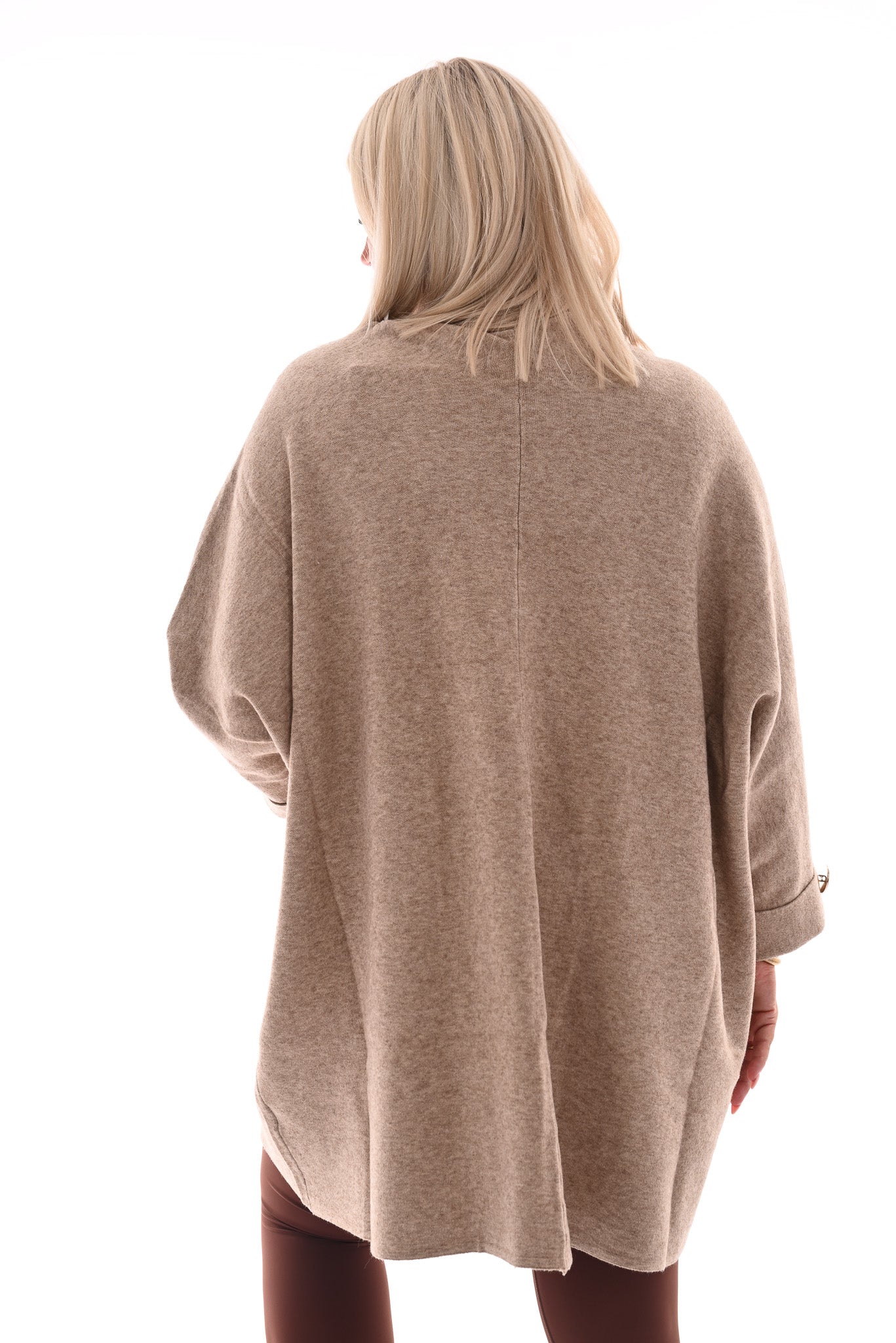 Oversized vest v-hals en grote knopen beige