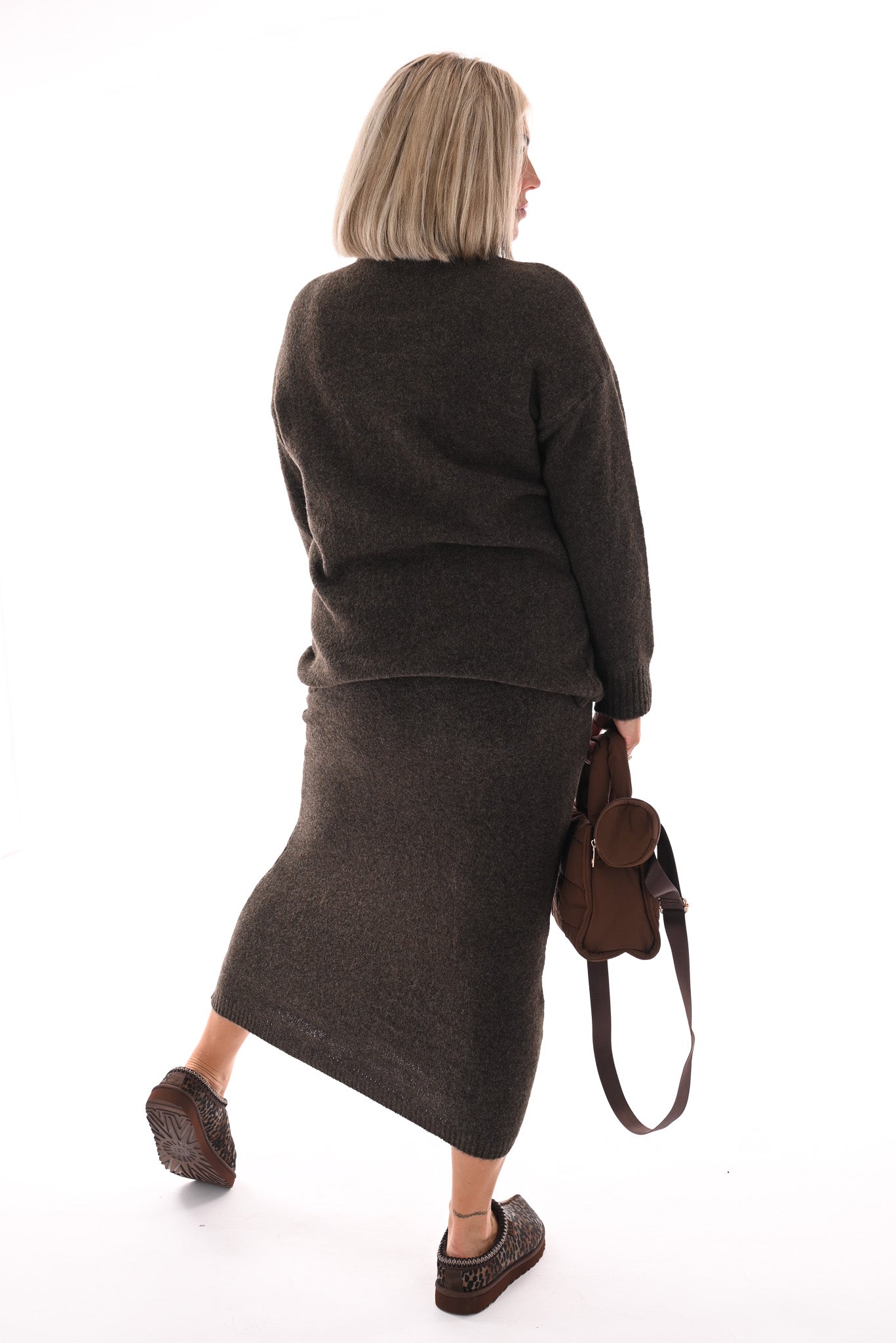 Gebreid set coltrui met rok donkerbruin
