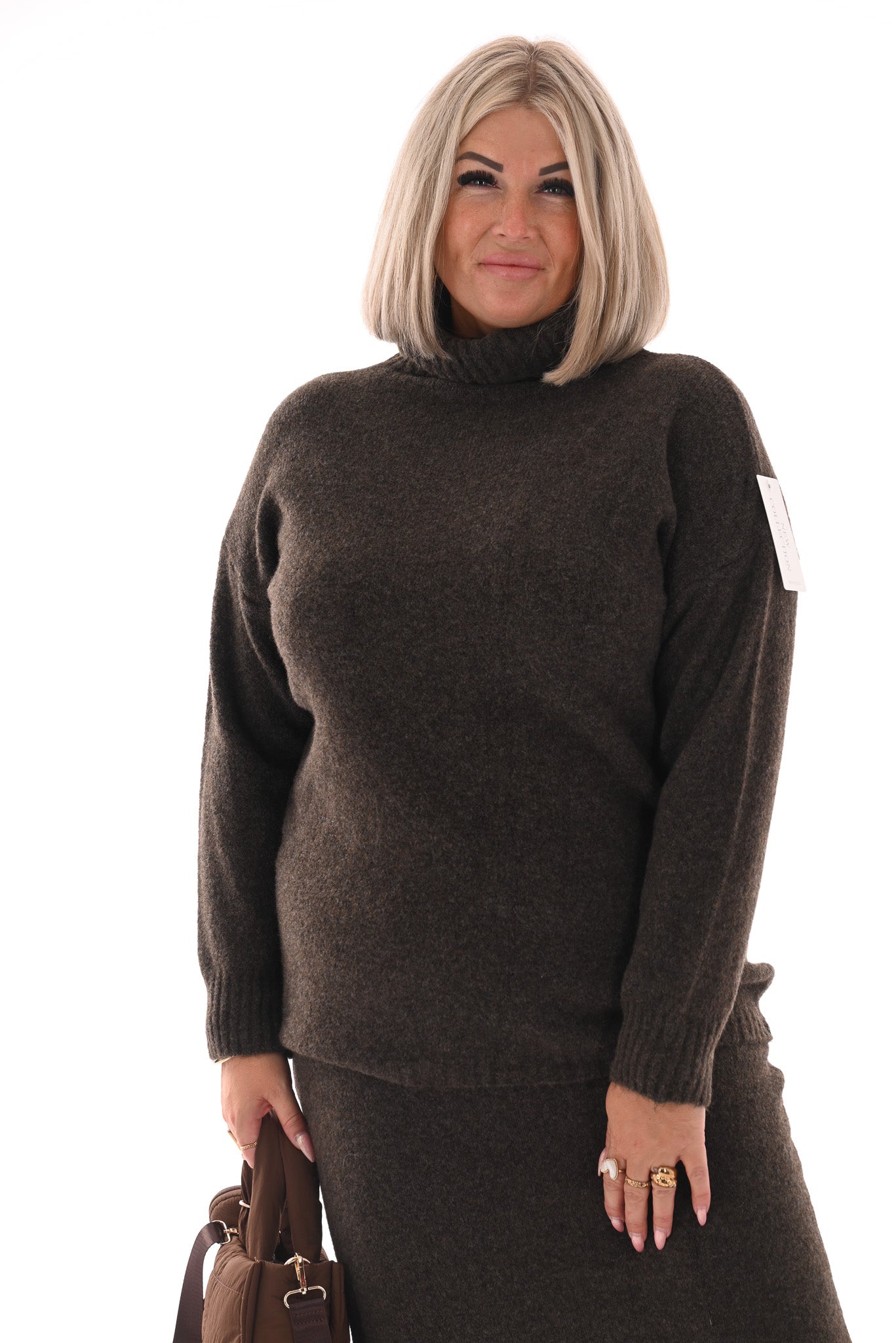 Gebreid set coltrui met rok donkerbruin