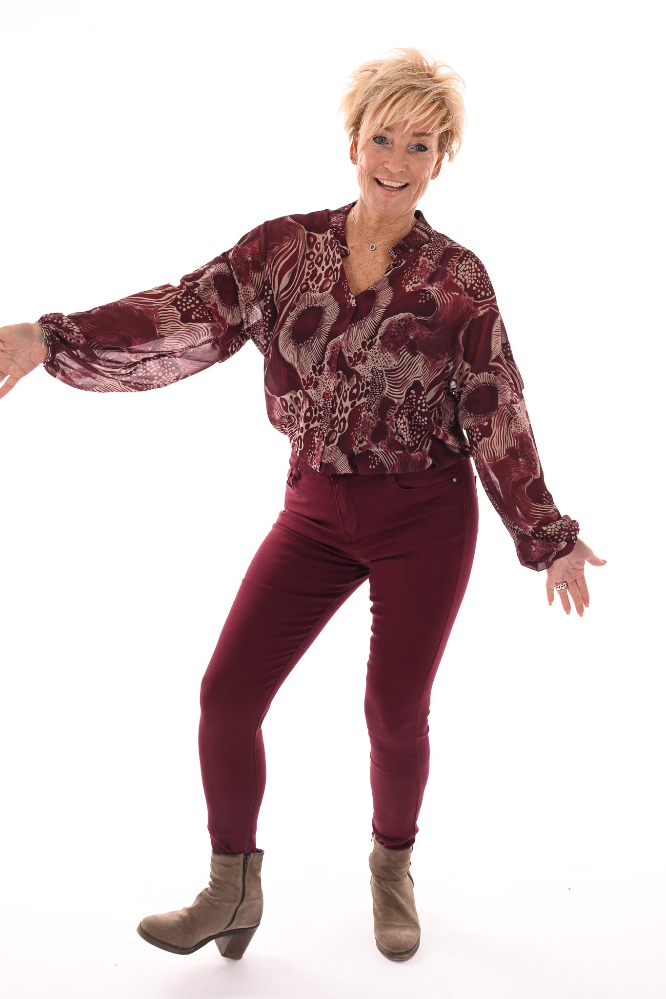 Doorknoop blouse mixed dierenprints bordeaux