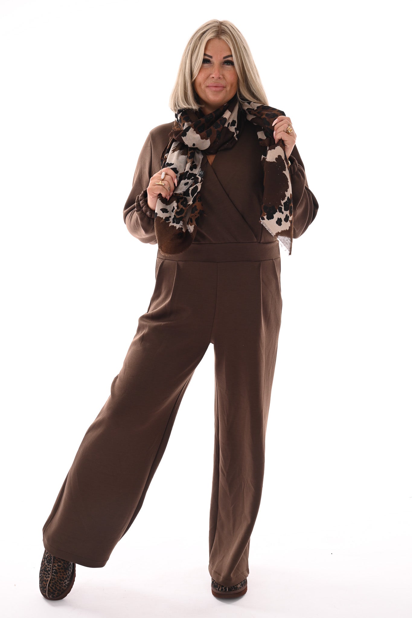 Jumpsuit deluxe v-hals uni bruin