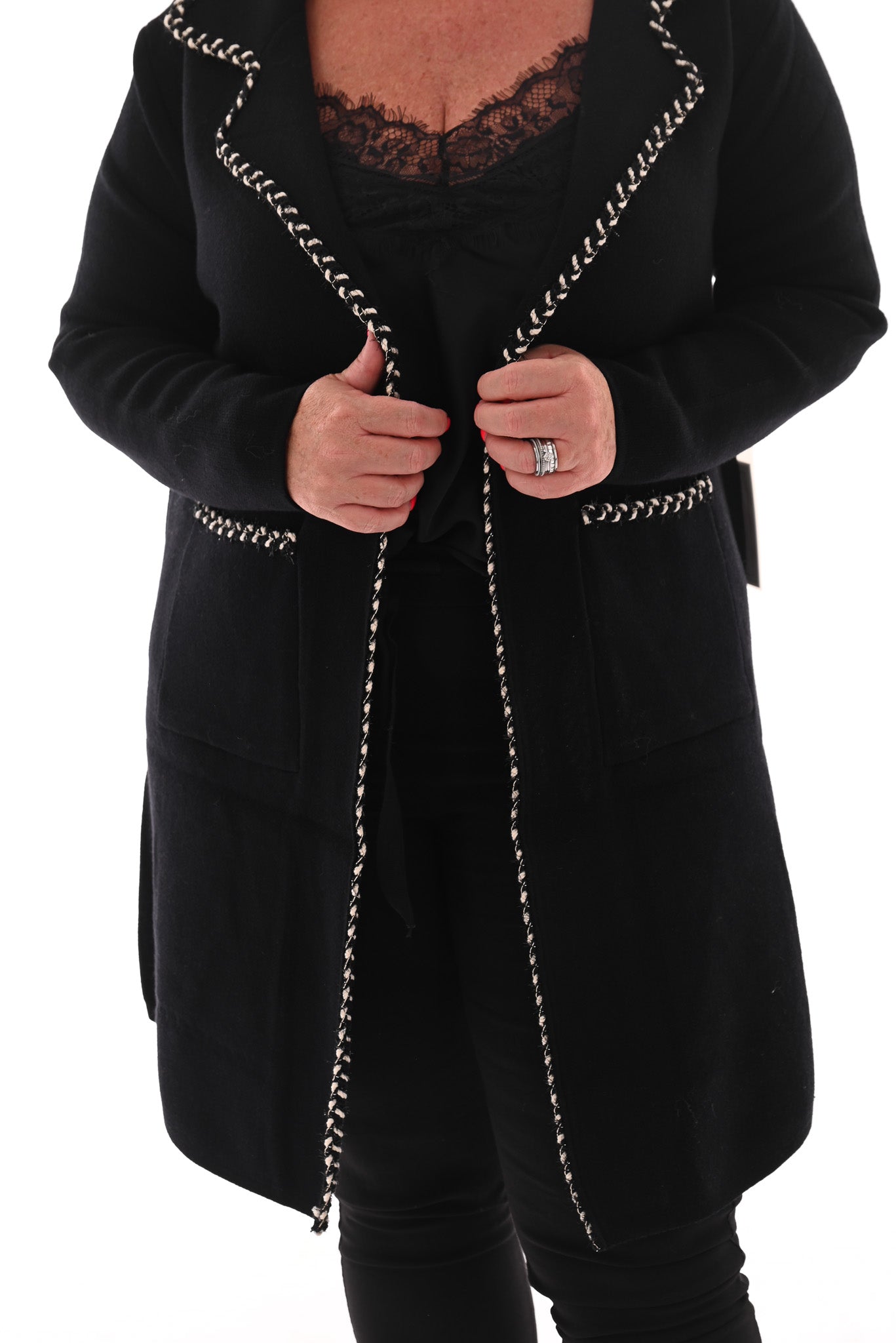 Half lang vest met kraag rand detail zwart