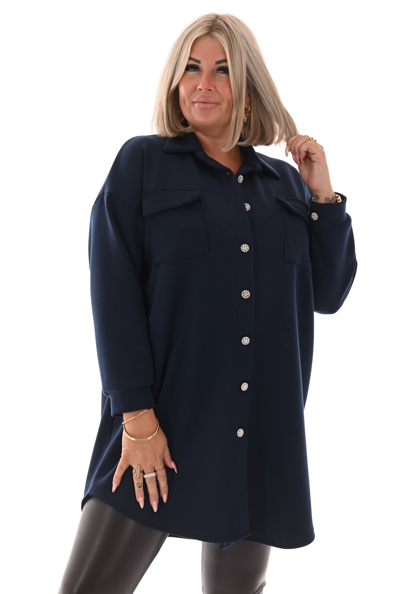 Half lange doorknoop blouse uni marineblauw