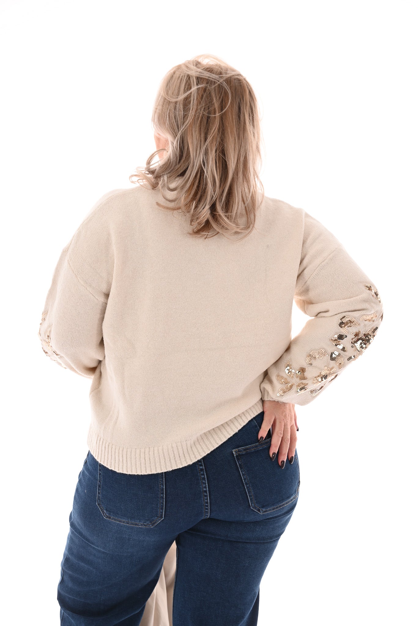 Fijn gebreide trui bloemen pailletten roomwit