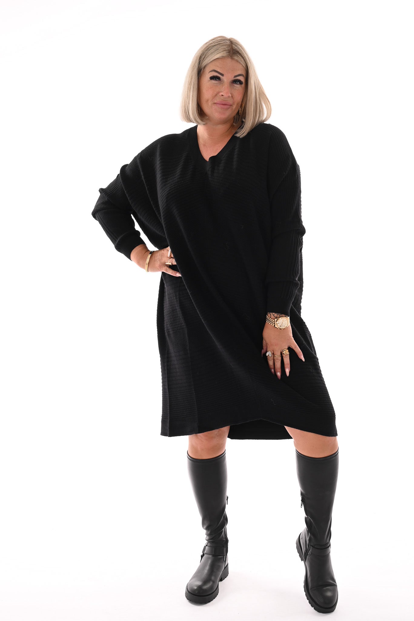 Jurk lijnen v-hals zwart