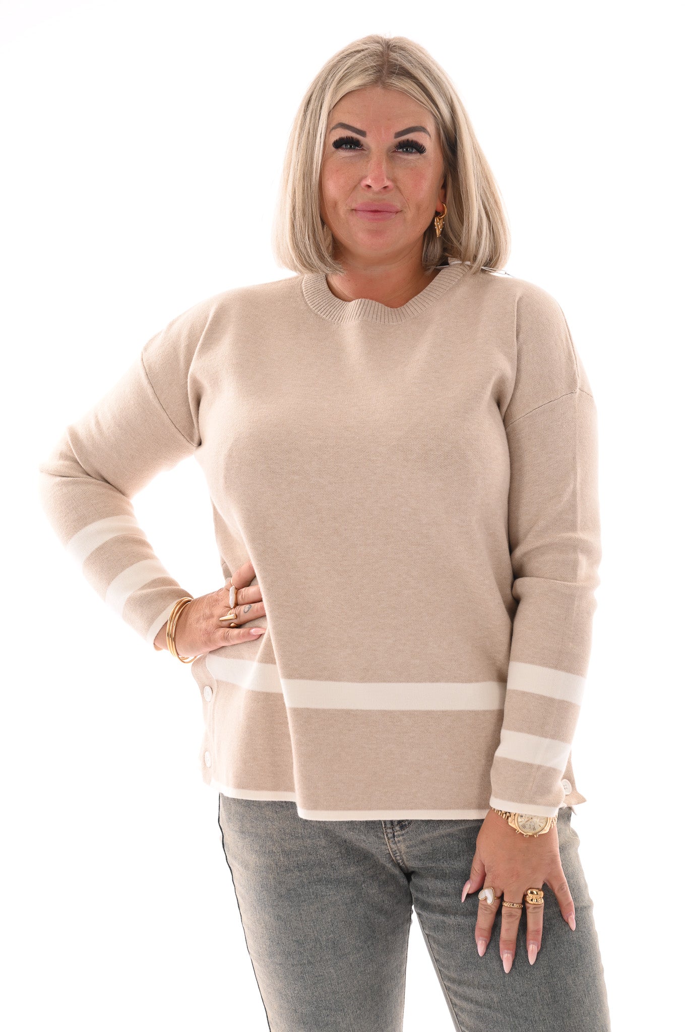 Trui met streep en knopen camel