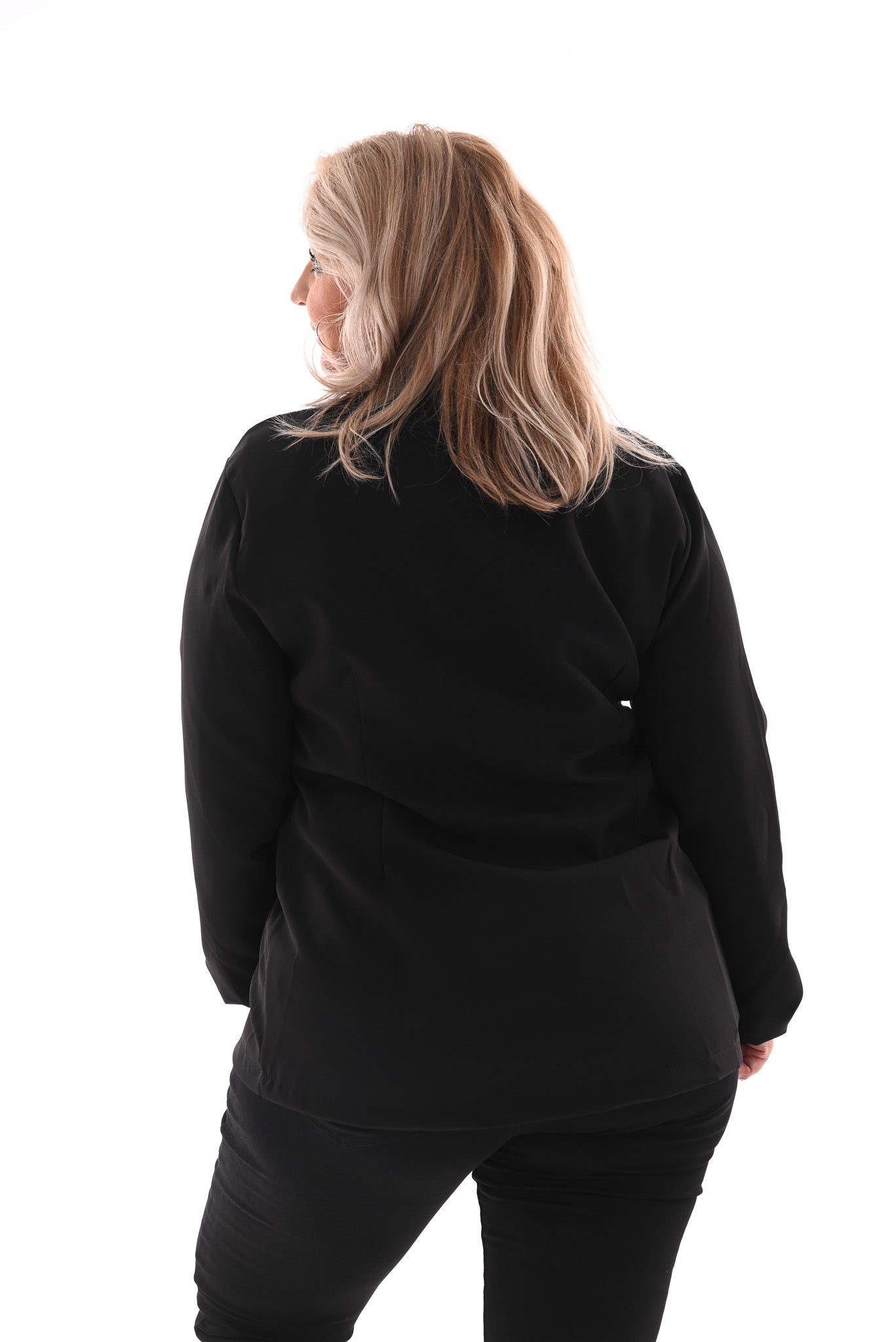 Blazer met ceintuur en gouden gesp zwart
