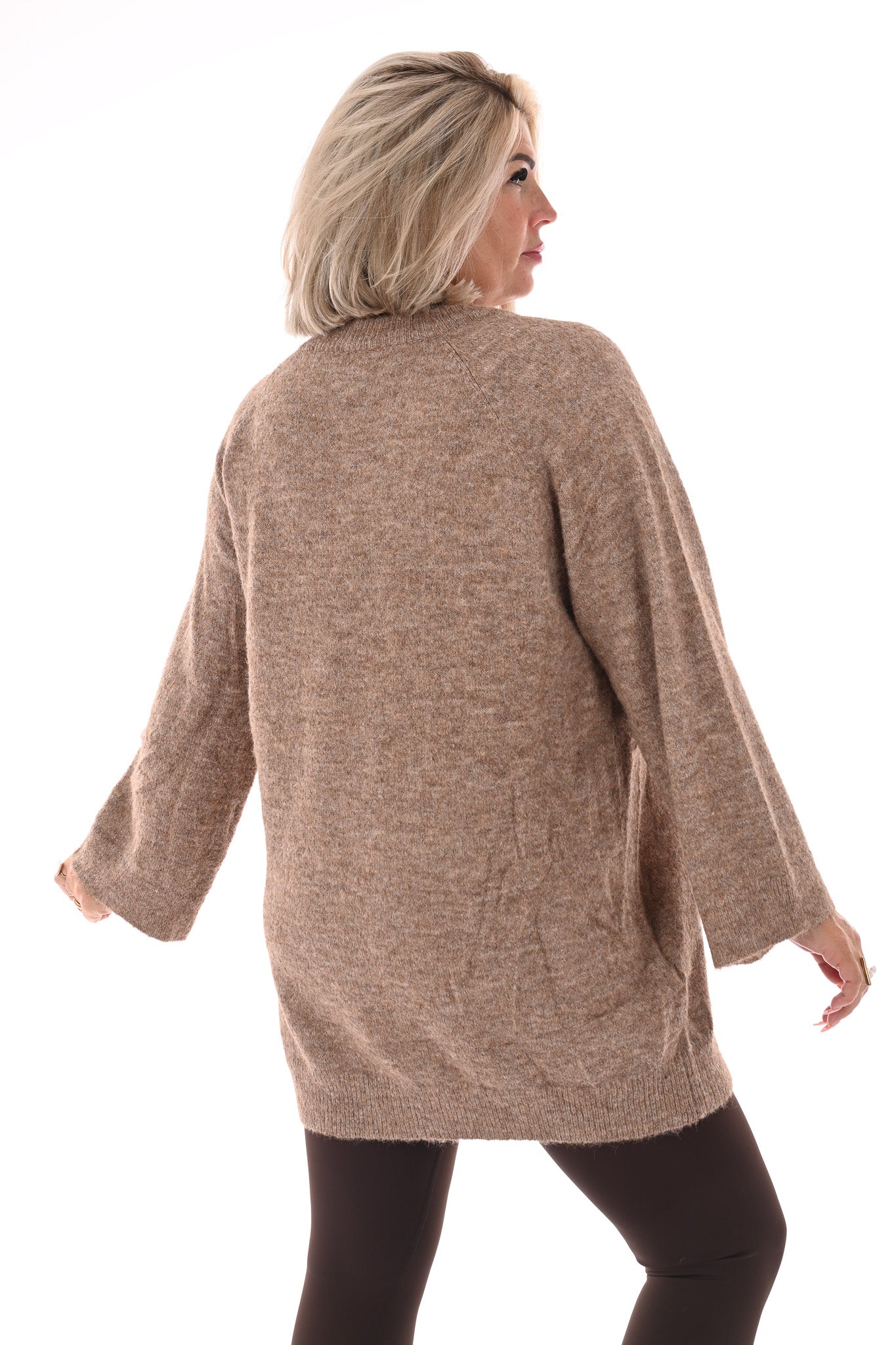 fijn gebreide trui met ronde hals camel