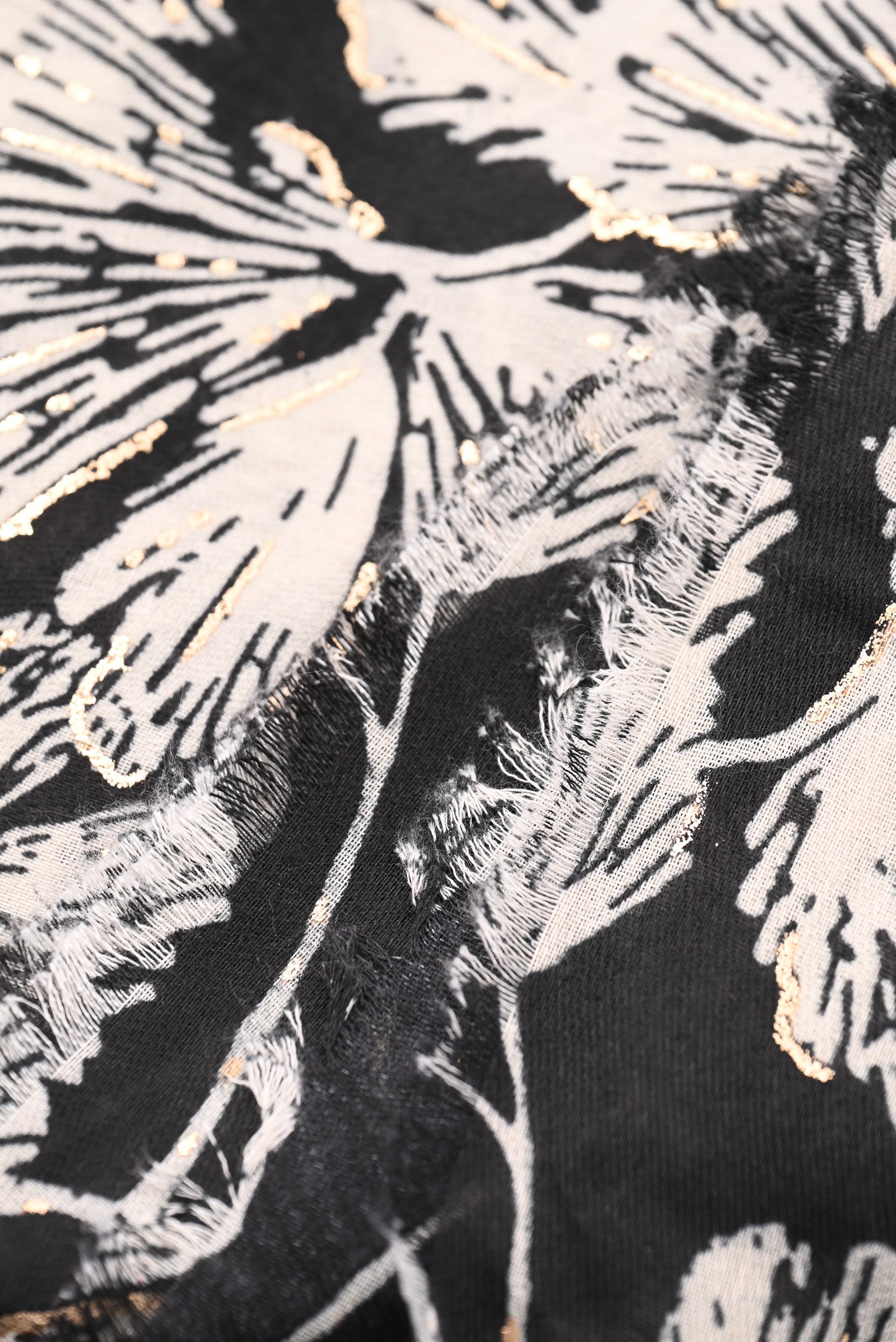 Sjaal fijne bloemen zwart