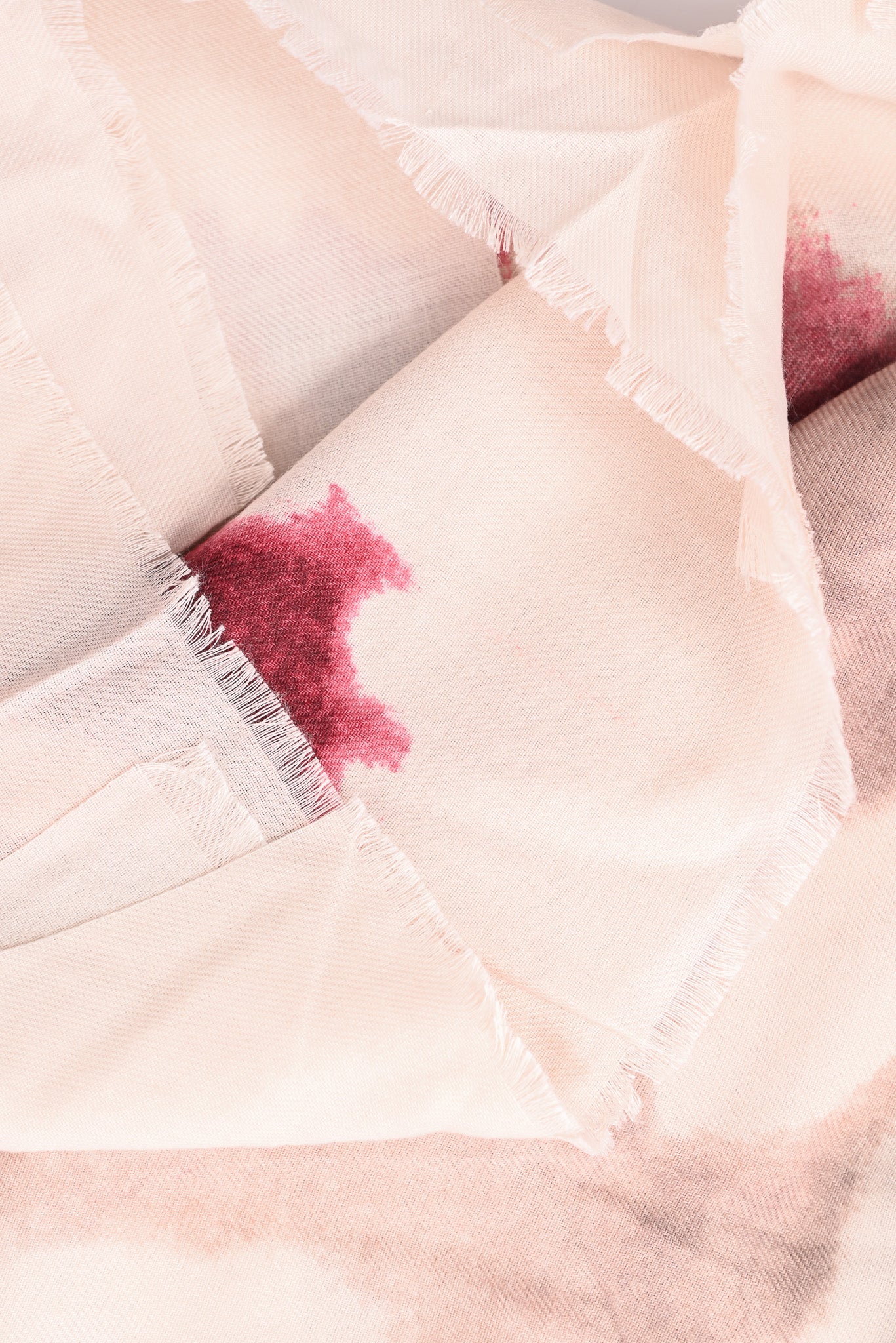 Sjaal bladeren print bordeaux